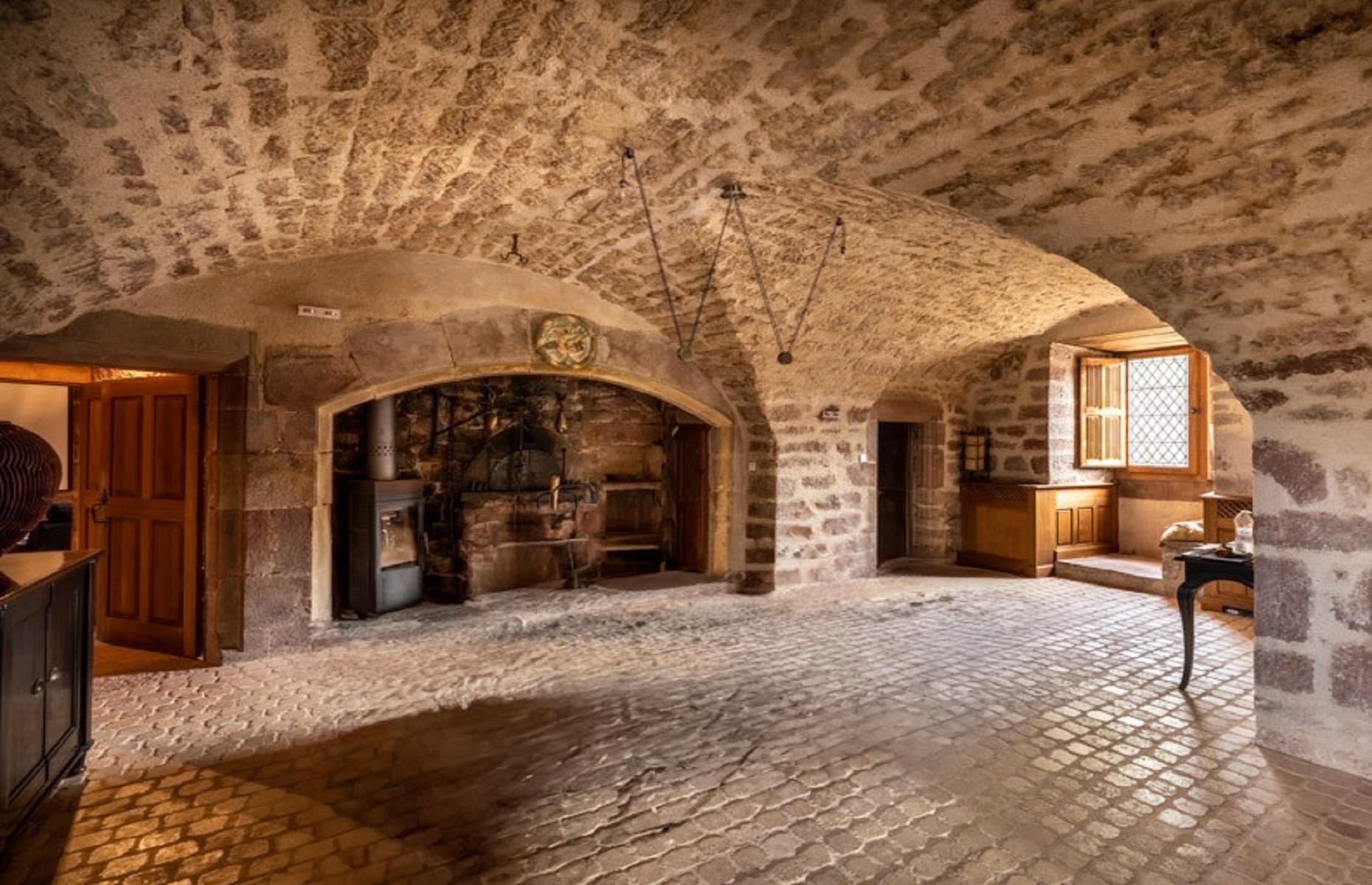 Castillo del siglo XVI, Mediodía-Pirineos, Francia