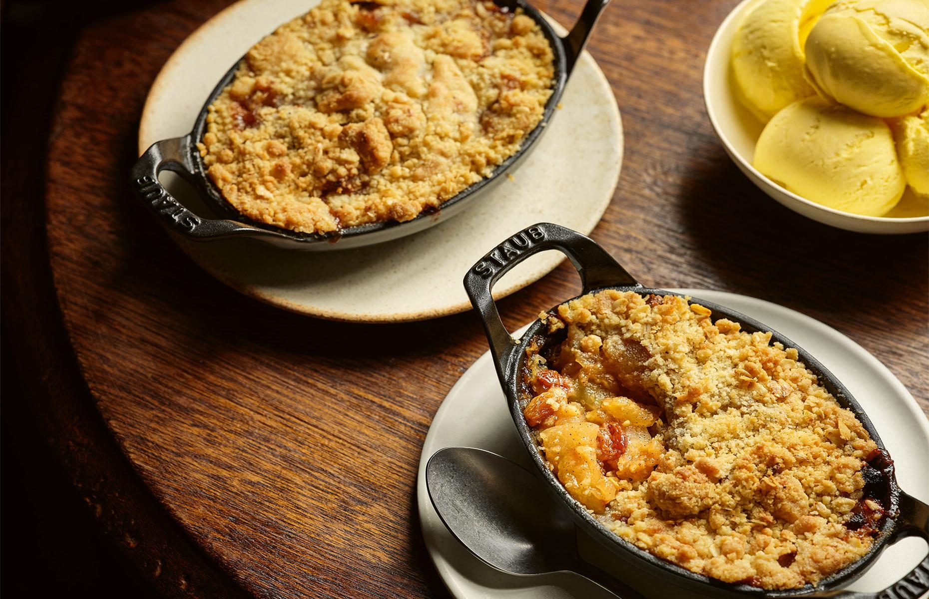 Apple crumbles
