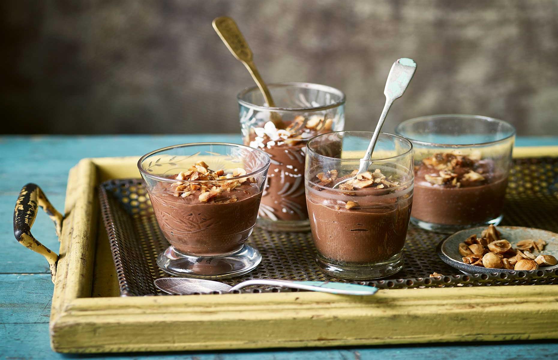 Chocolate yogurt pots