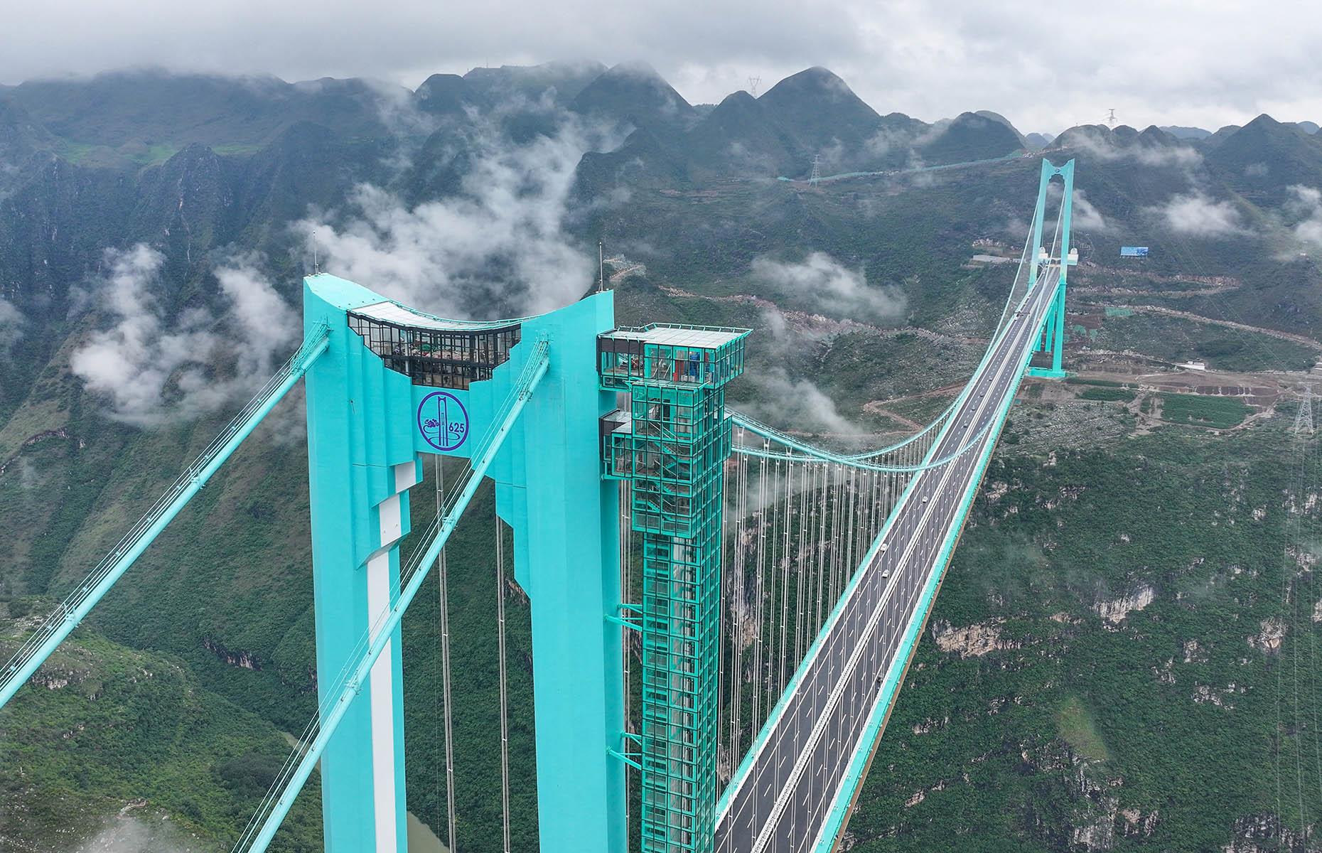 How has China built the bridge so cheaply?