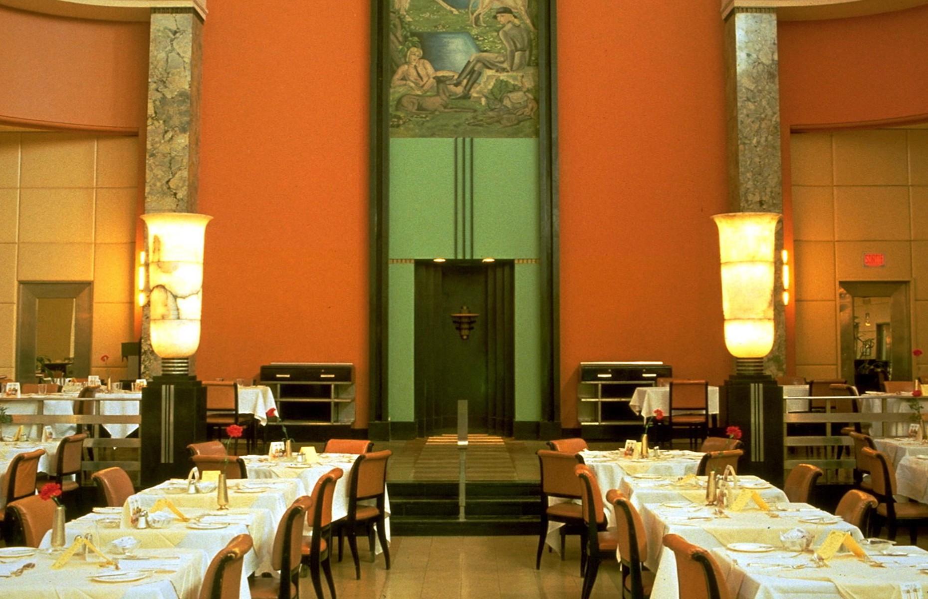 12. Eaton's Ninth Floor Restaurant, Montreal, Canada