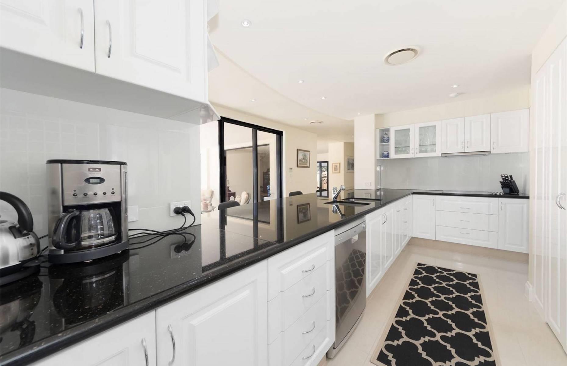 Hope Island house, Queensland, Australia: £1.1 million ($1.4m)