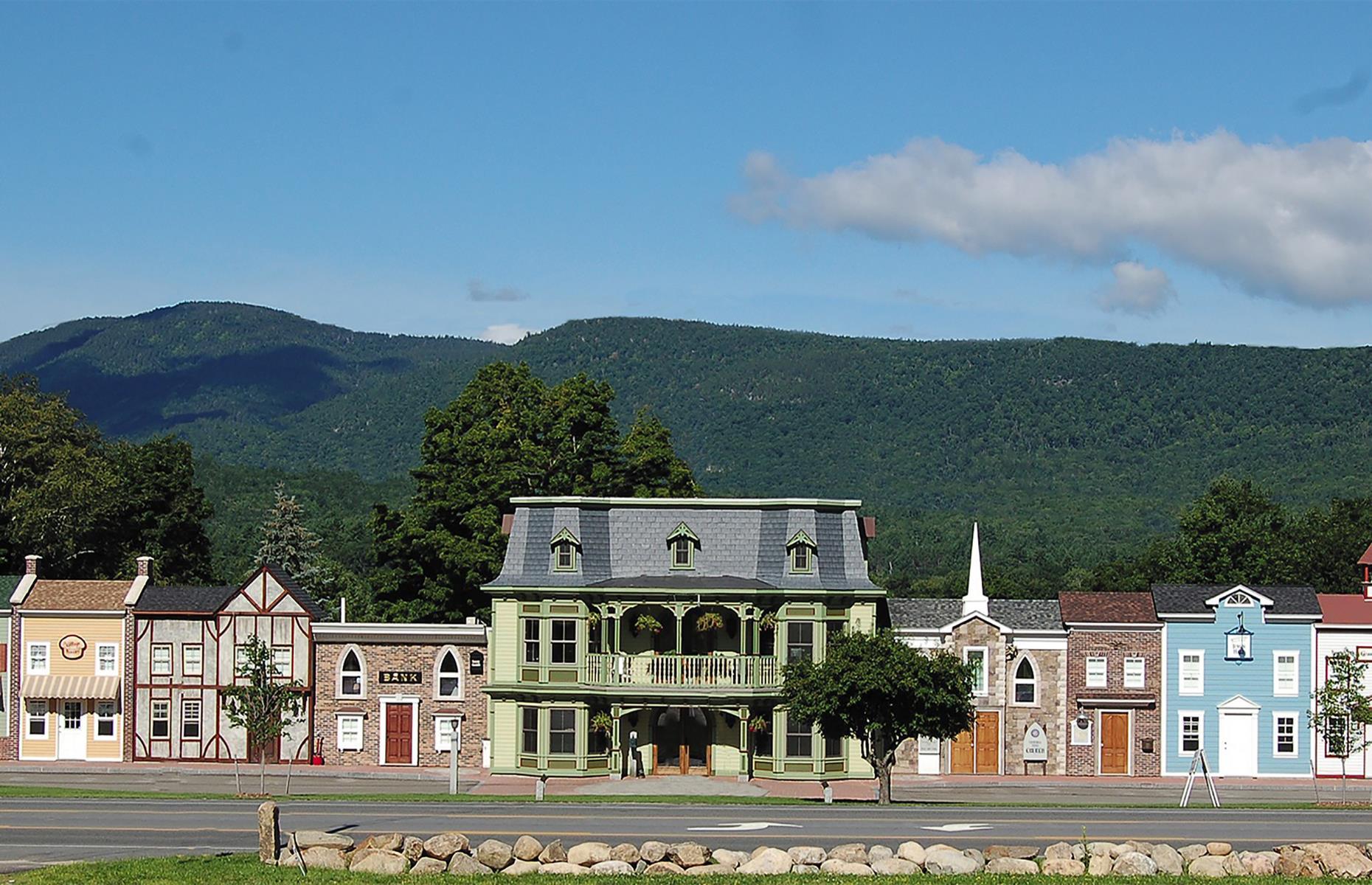 Adventure Suites, North Conway, New Hampshire, USA