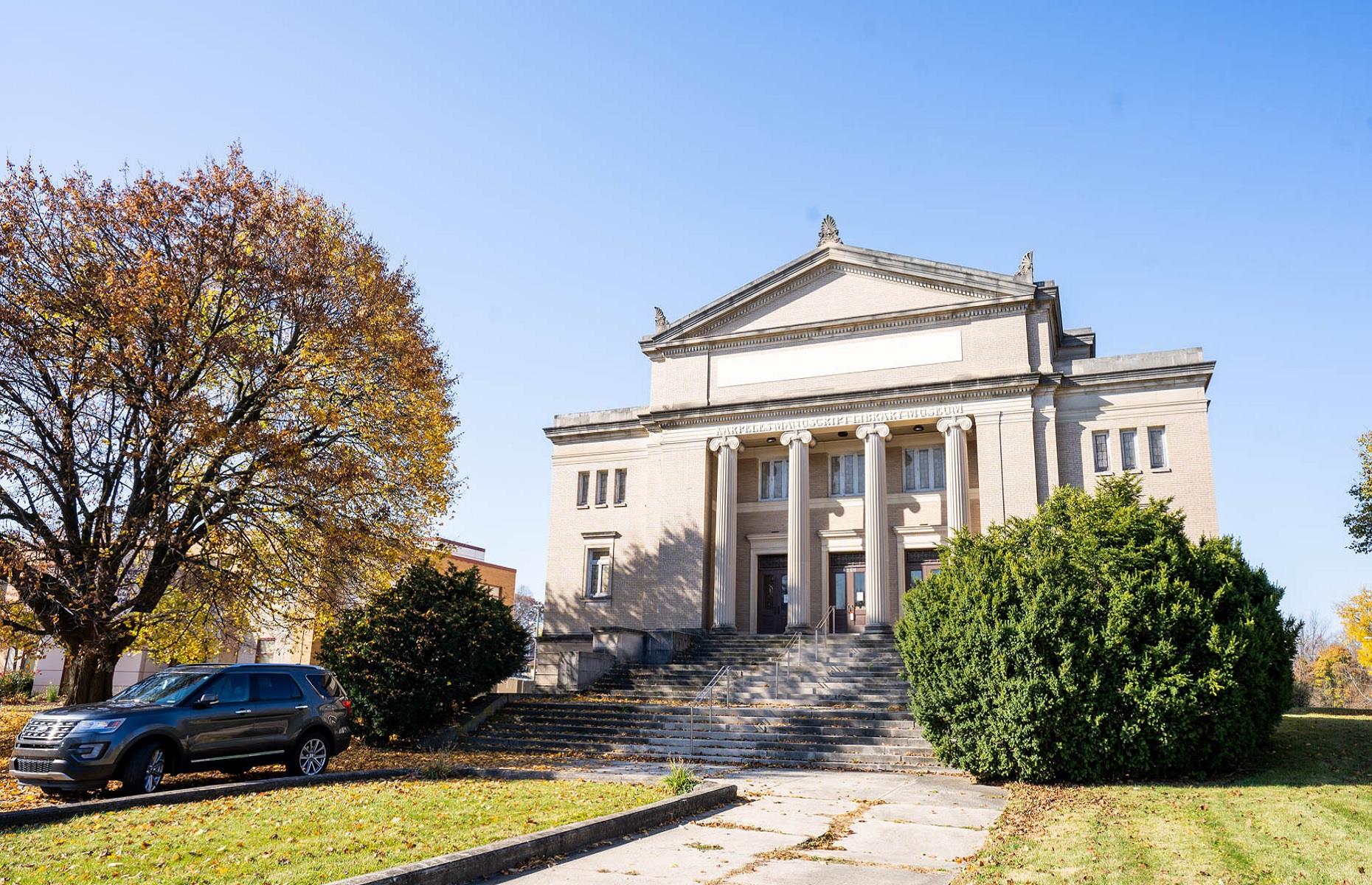 Historic church, Indiana, USA: £270,400 ($325k)