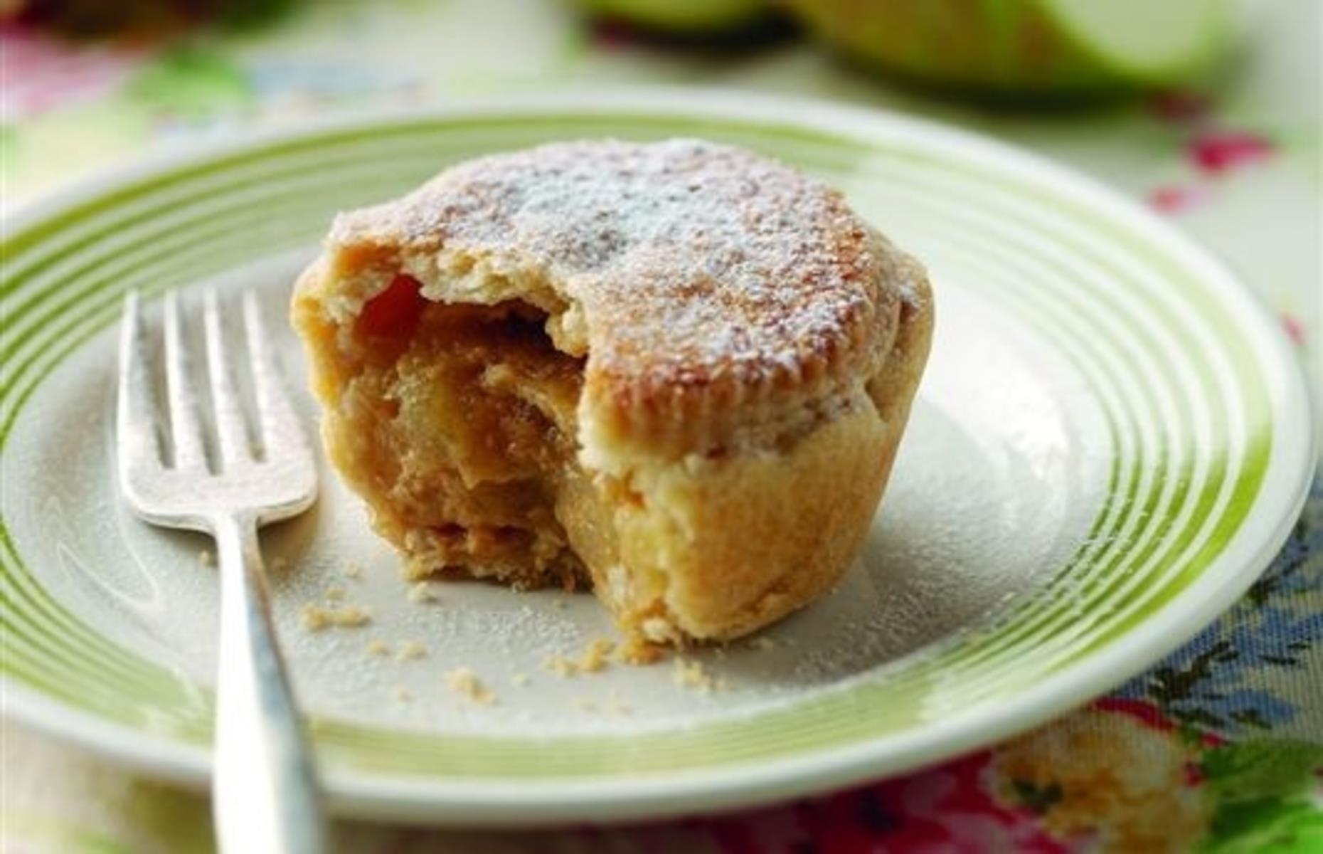 Apple, ginger and caramel pies