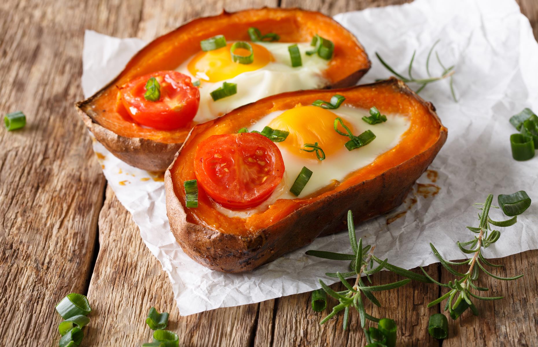 21. Bake an egg inside