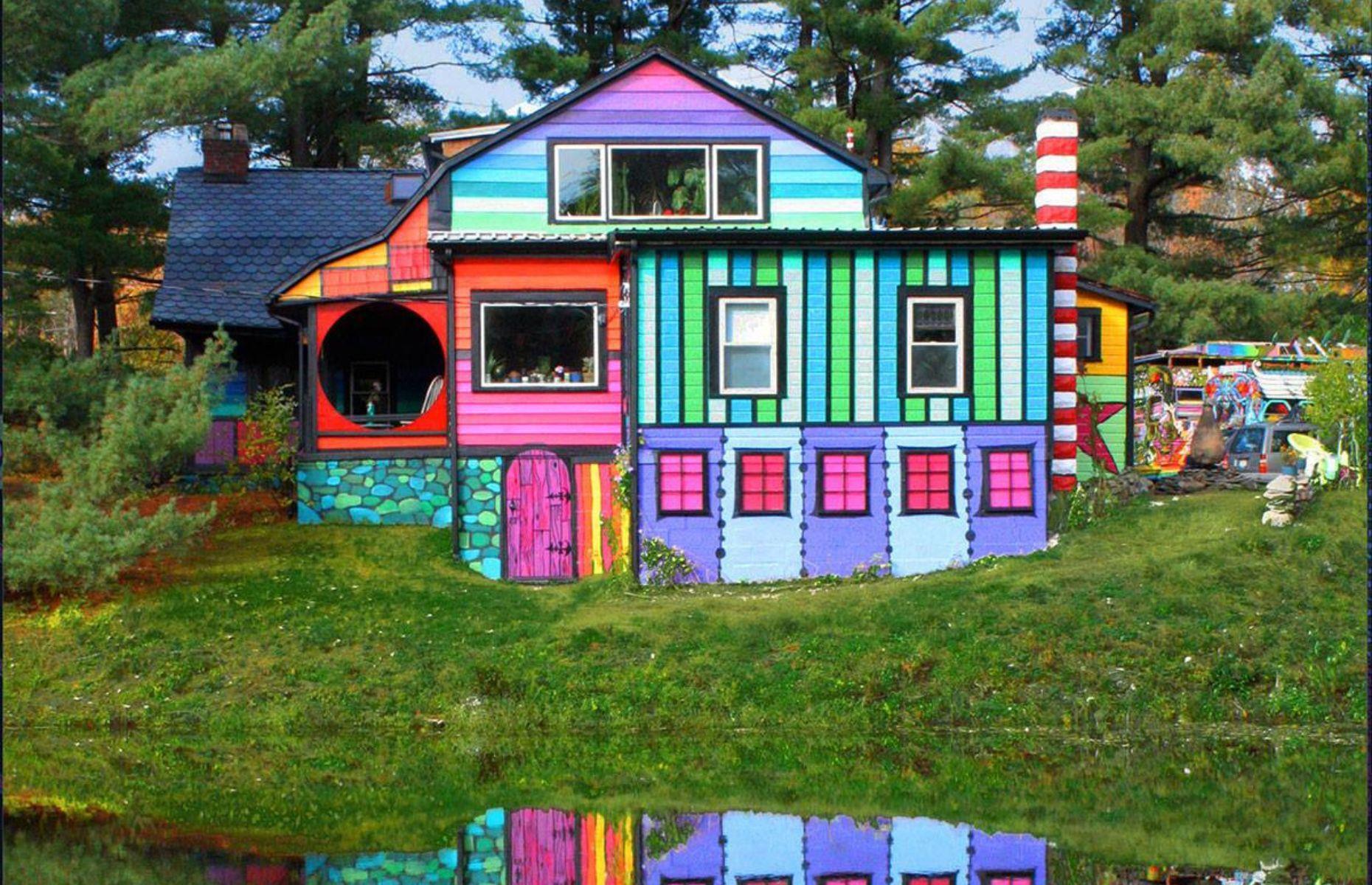 Psychedelic rainbow house, New York, USA