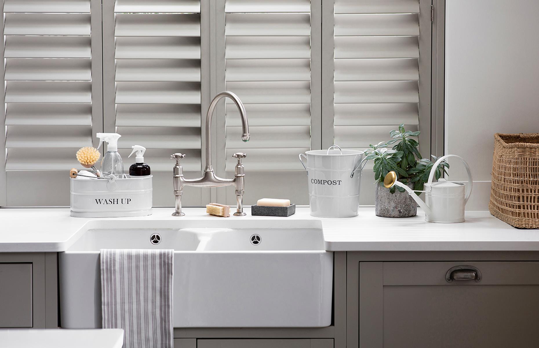 Create a washing-up tool kit