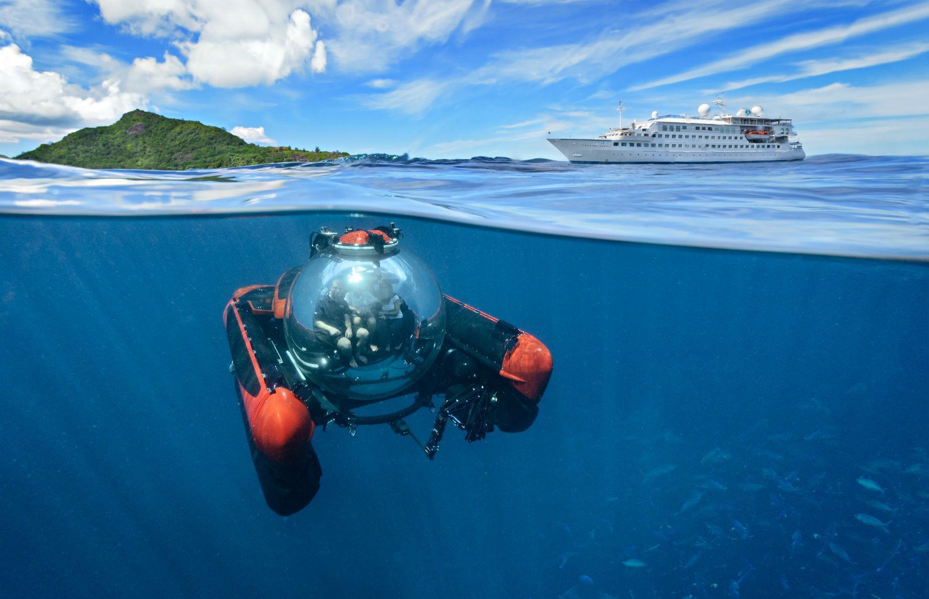 Take a dive in a submersible