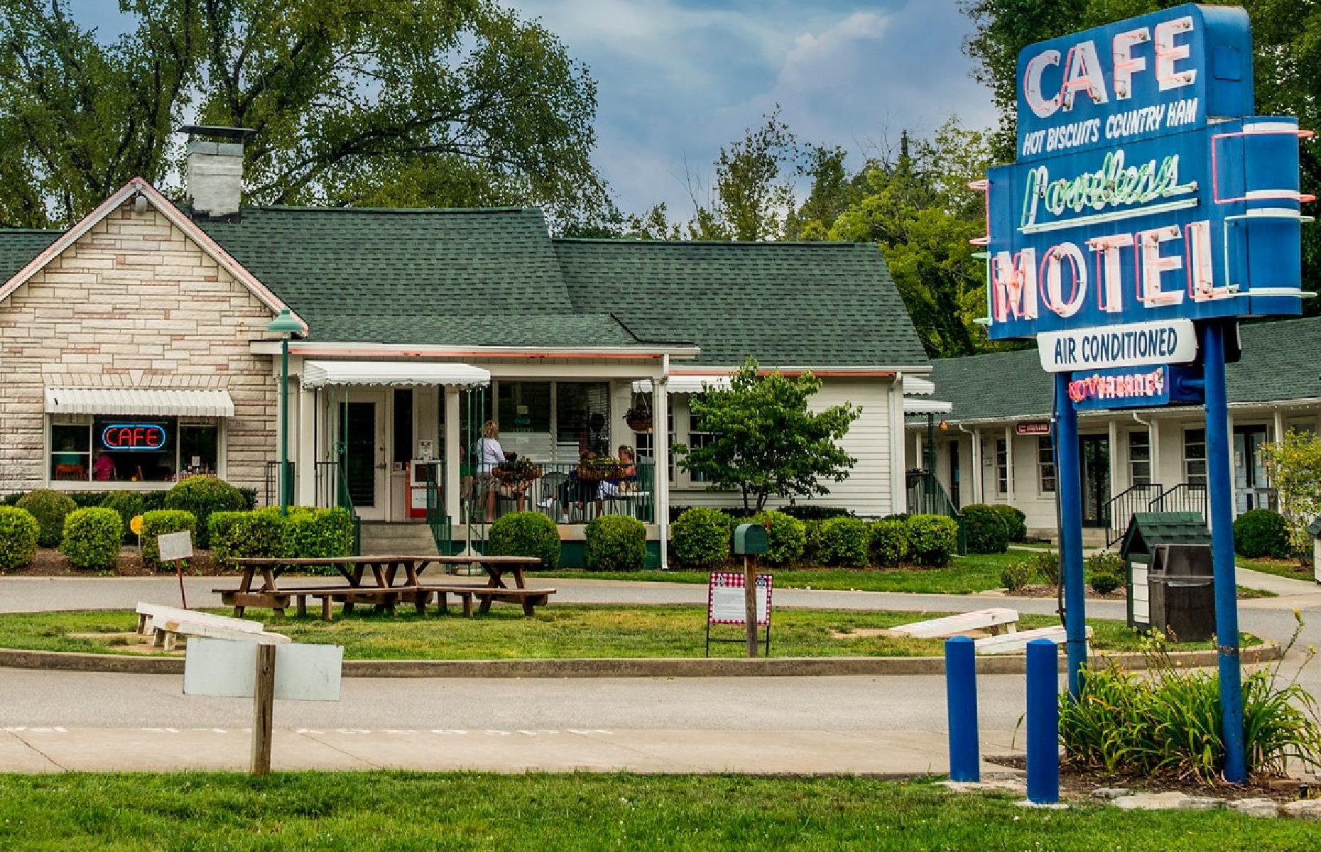 Tennessee: The Loveless Cafe, Nashville