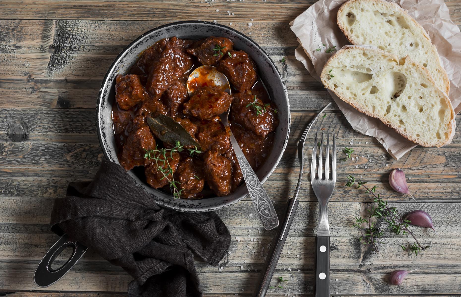 Chianti beef stew with herbs