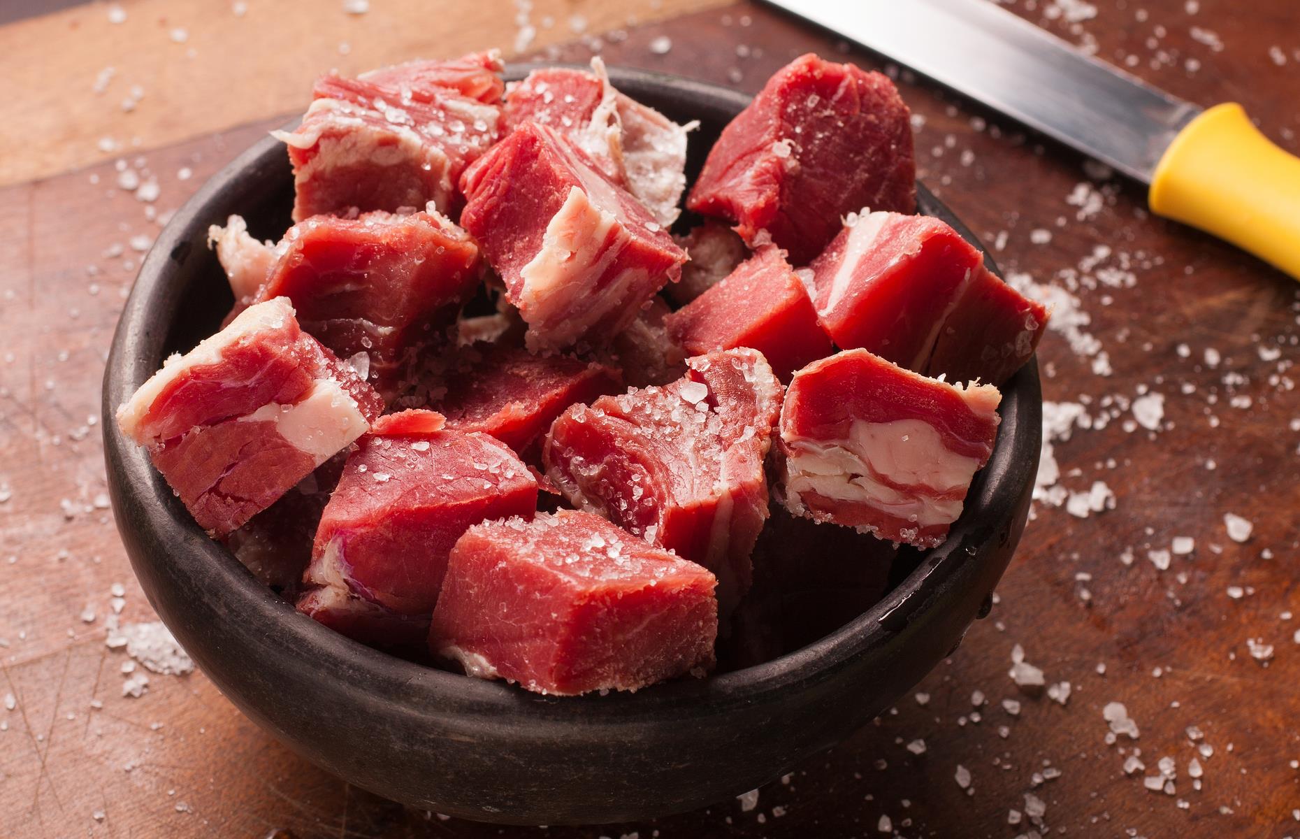 12. Make tea from raw beef 