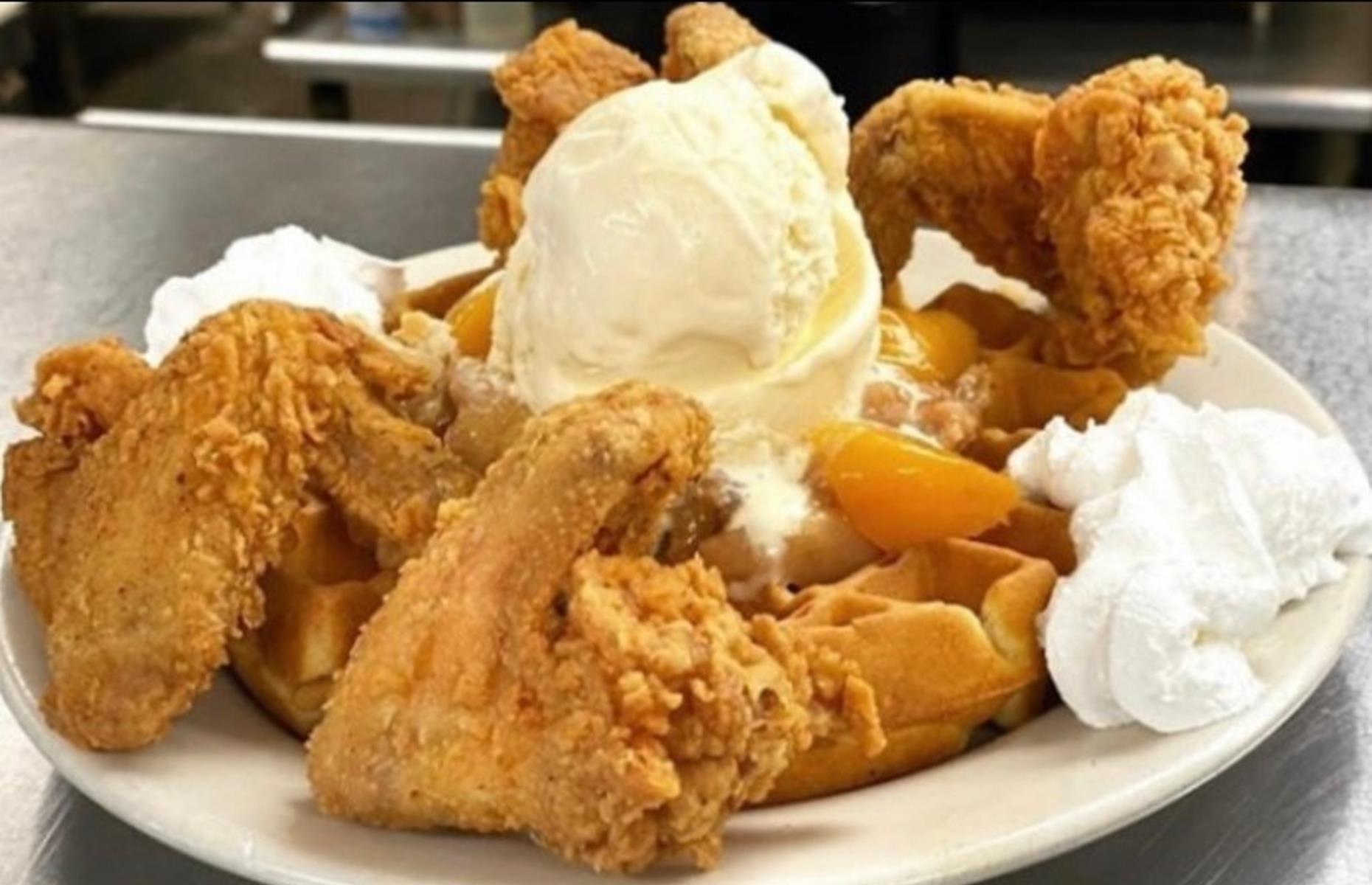 Indiana: His Place Eatery, Indianapolis