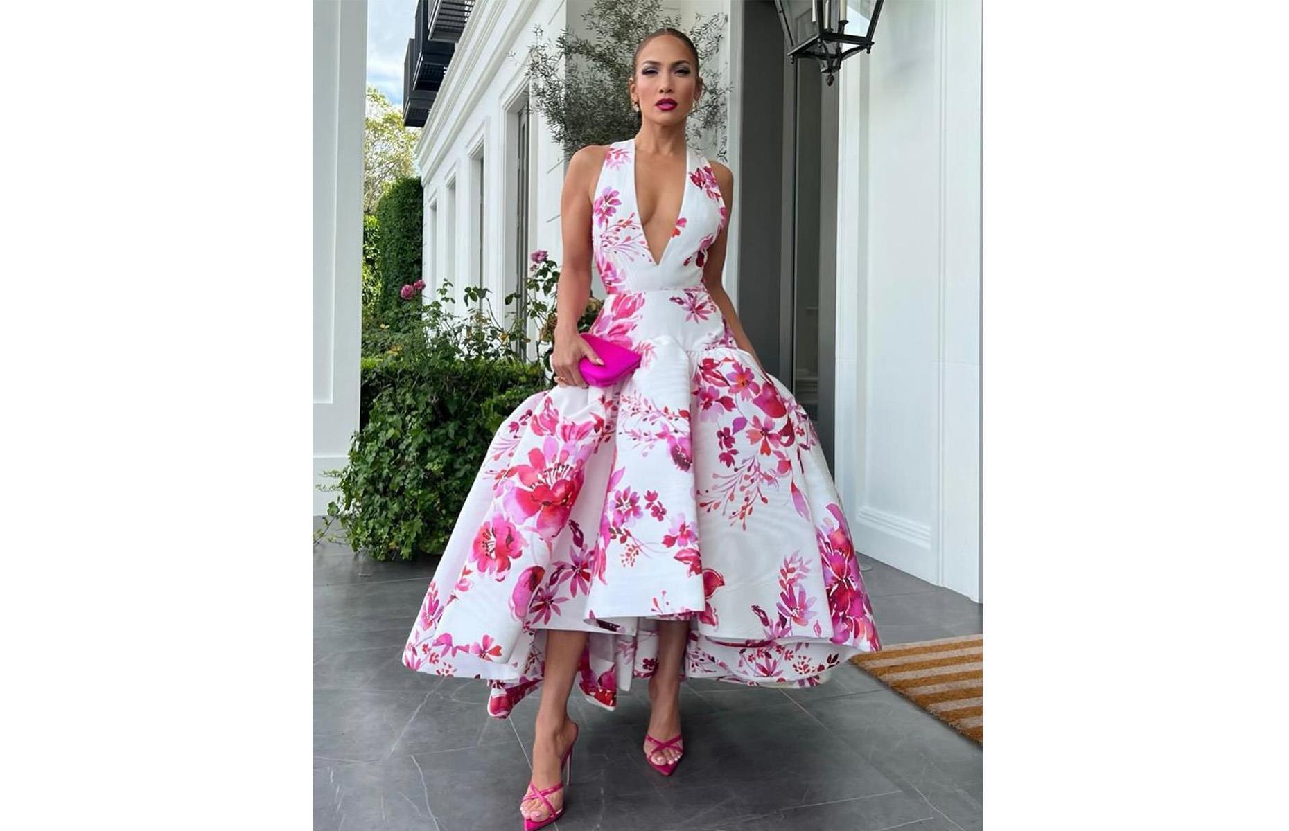 Where does J.Lo live?