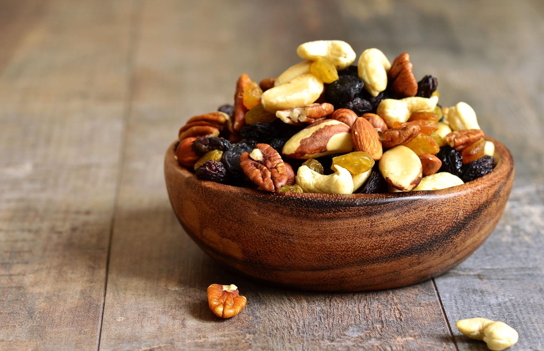 Nuts and raisins