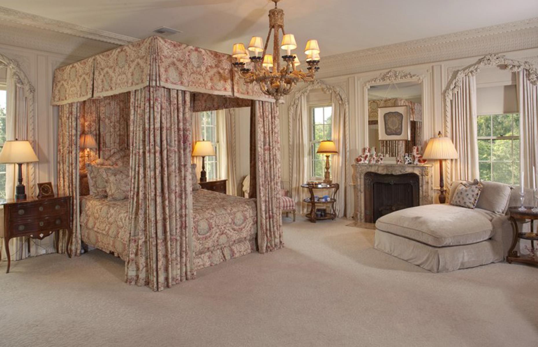 Interiors by architect Robert Farquhar