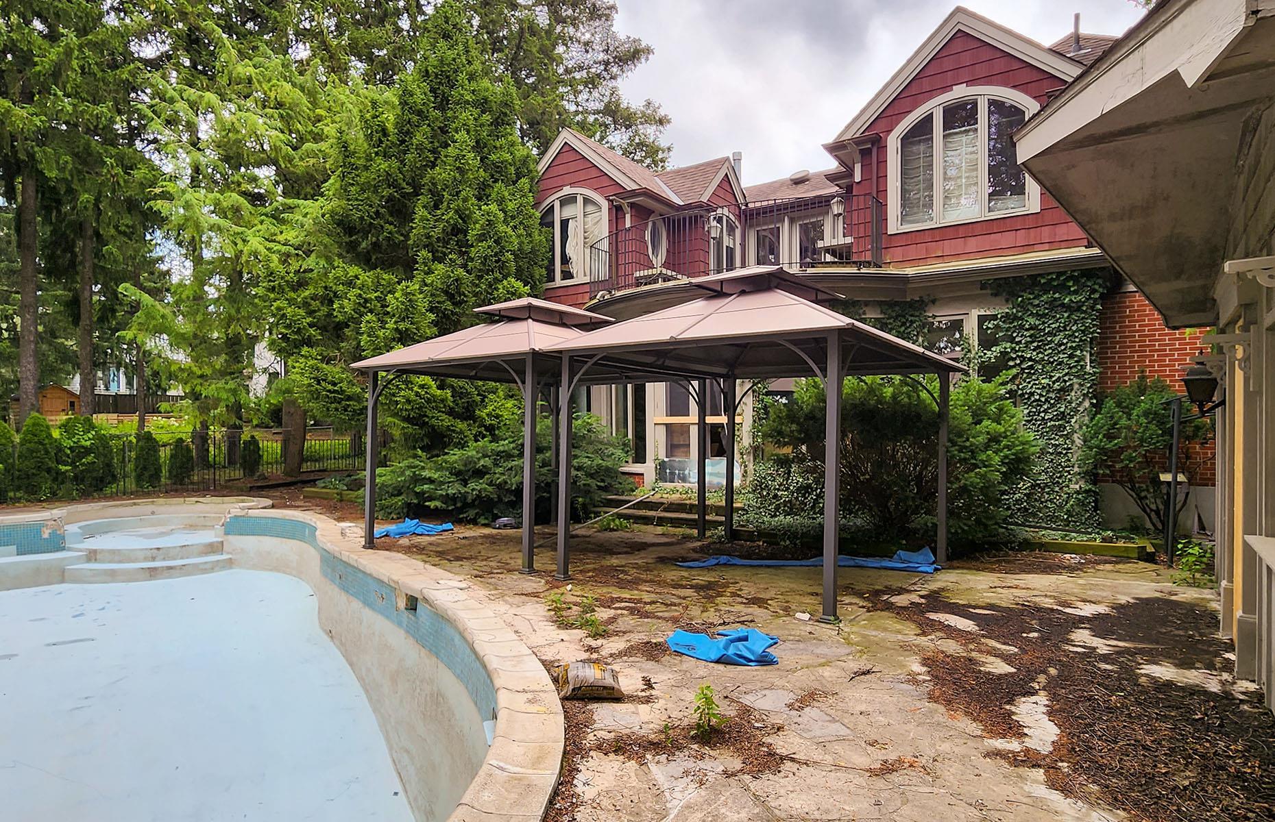 Crypto King mansion: Ontario