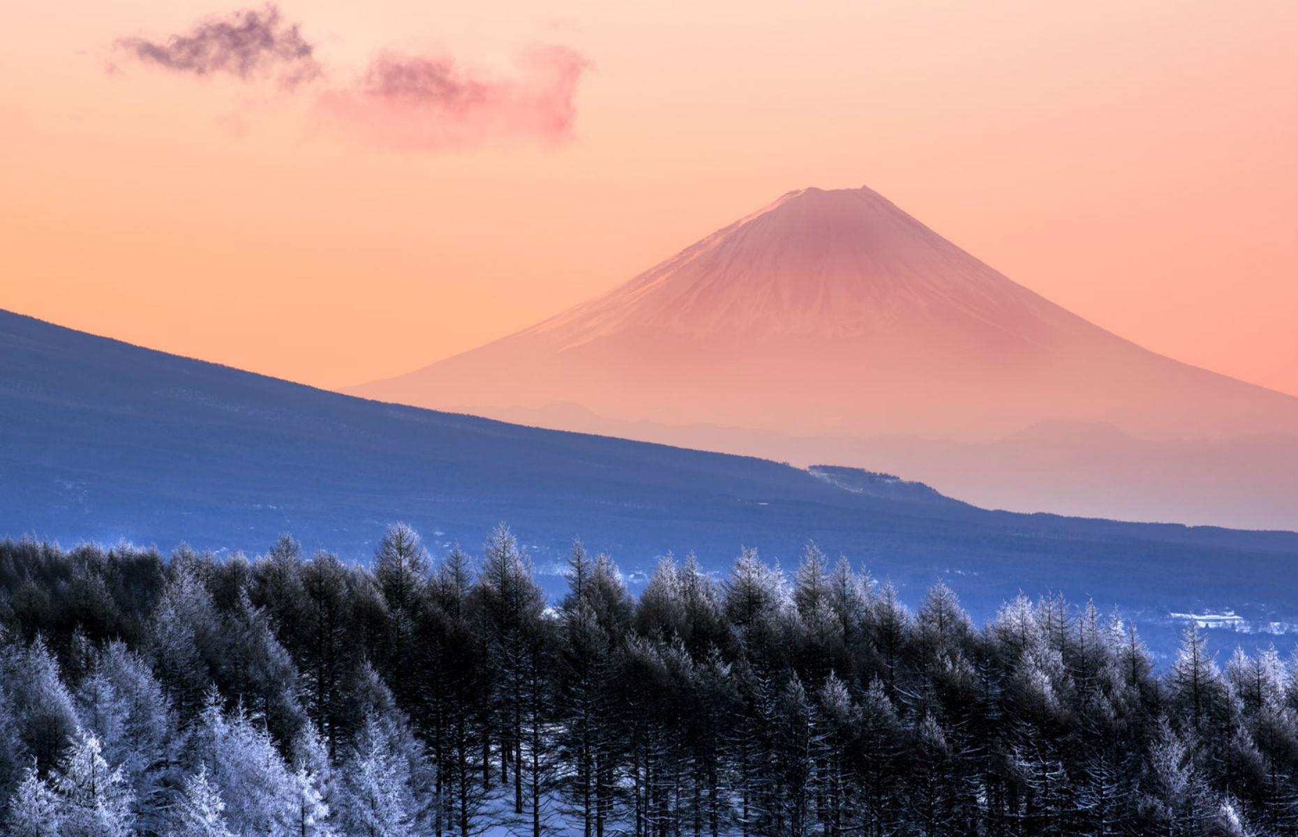 Kirigamine Highlands, Central Honshū, Japan
