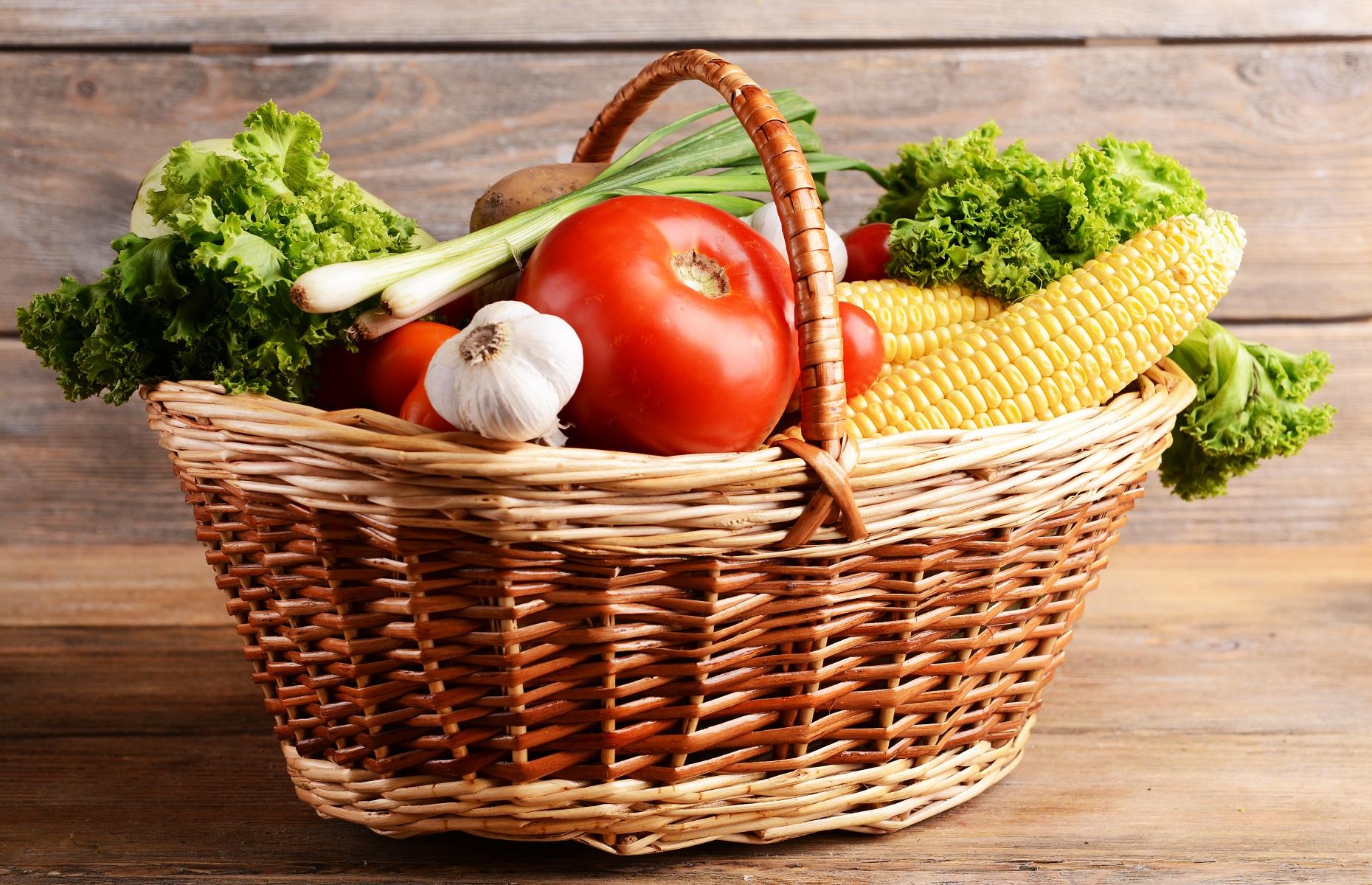 Wicker shopping baskets