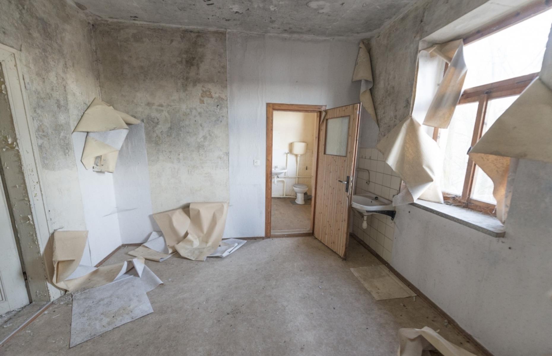 Corner house, Saxony-Anhalt, Germany: $23,698 (£19k)