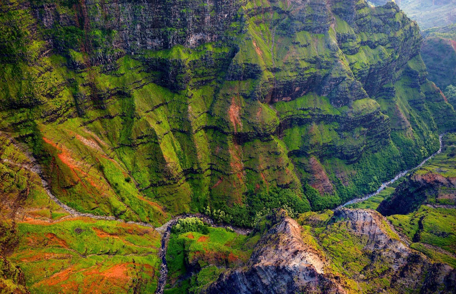 Stunning images of the world's most incredible canyons | lovemoney.com 