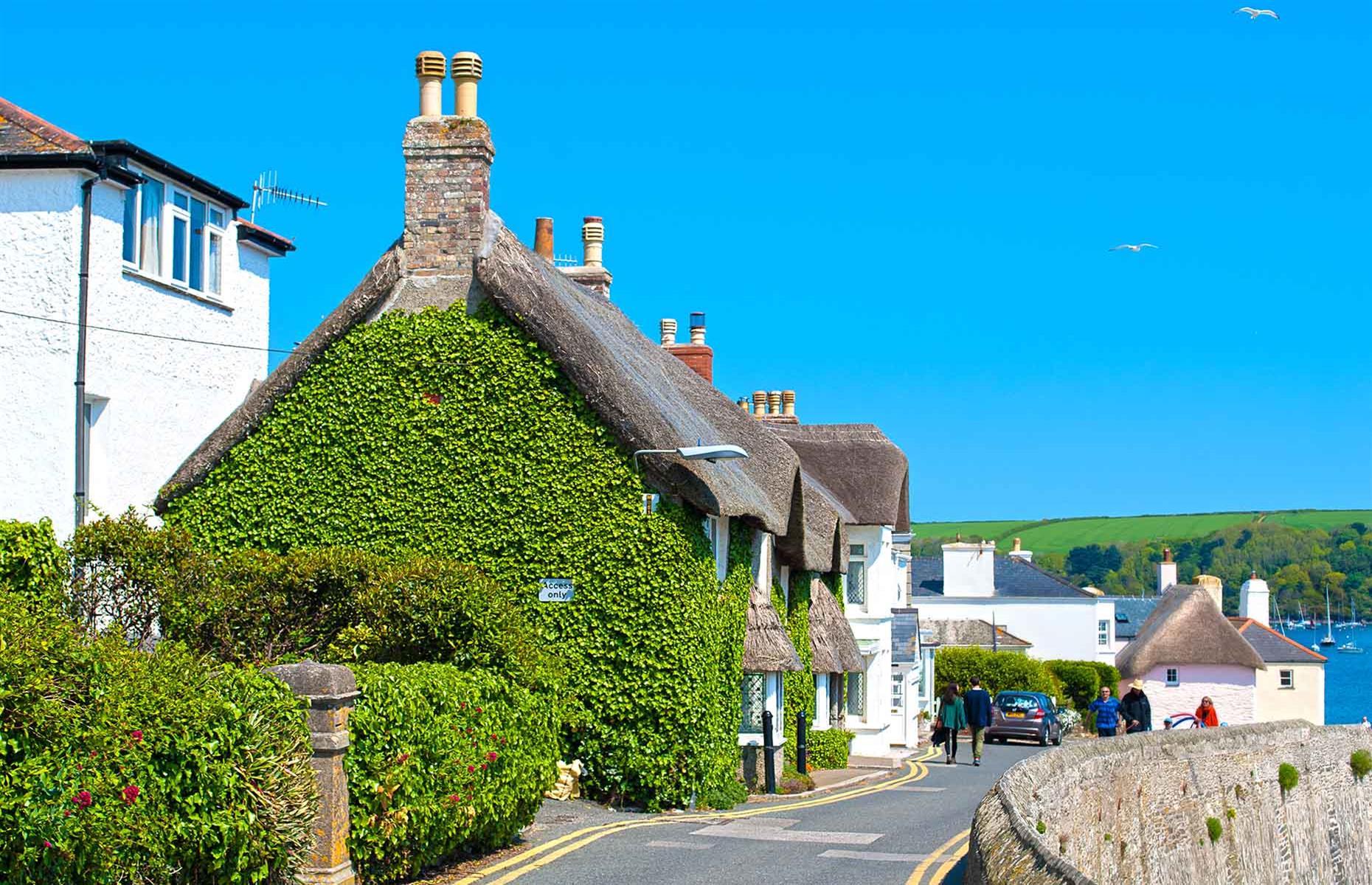 UK: 19 years (£39,000 per year)