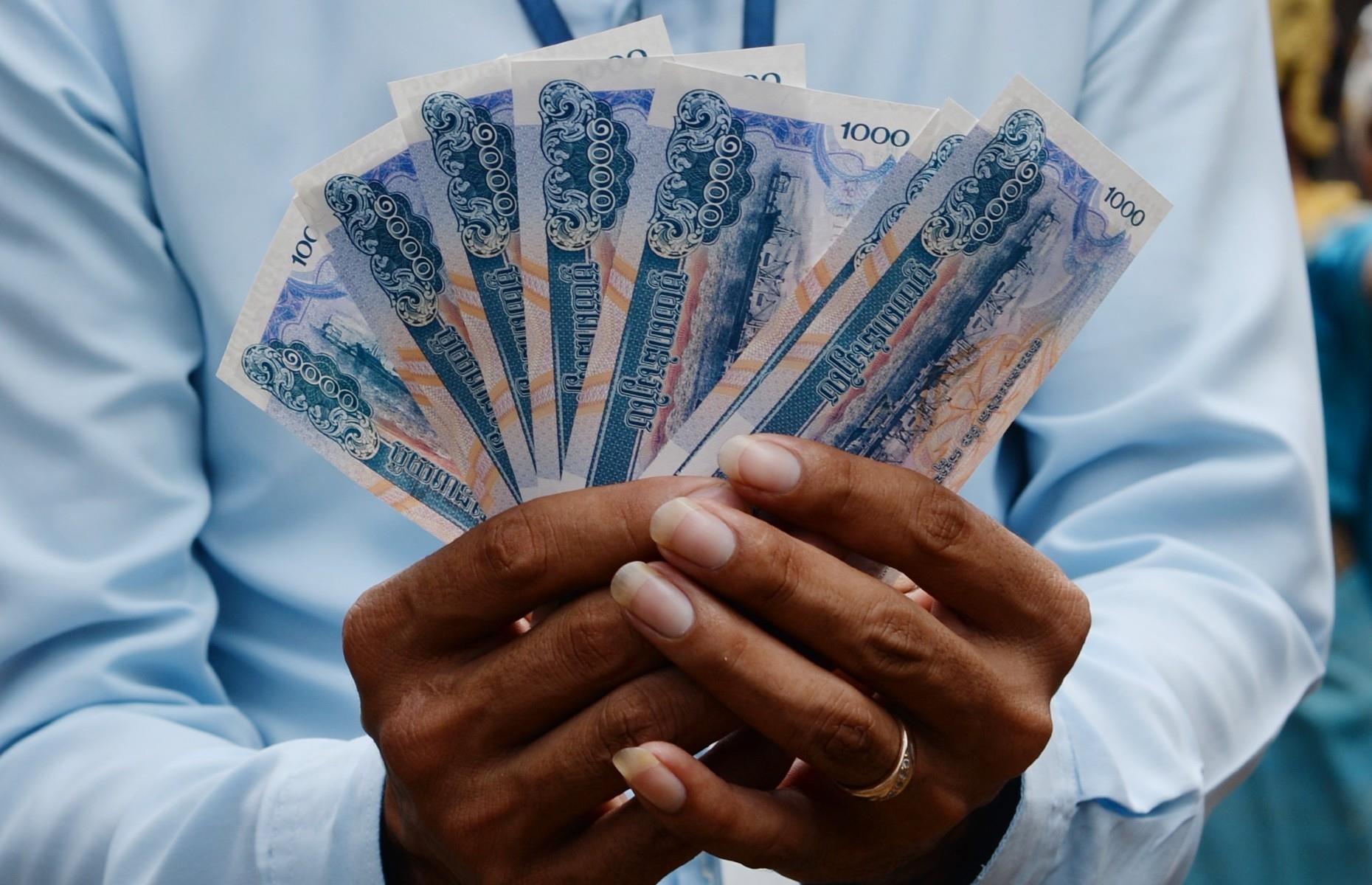 The World s Most Worthless Currencies Lovemoney