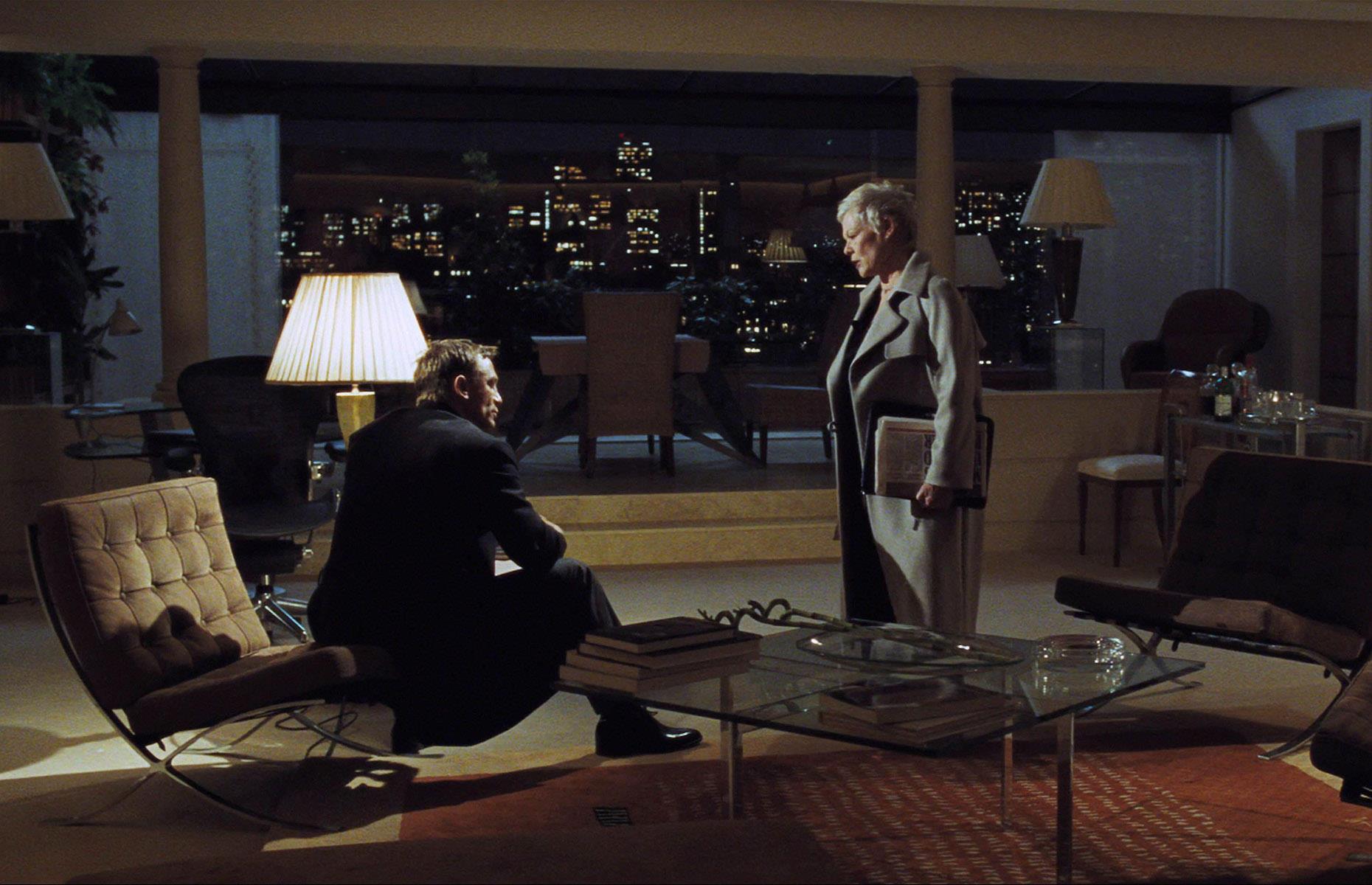 M’s Wohnung in „Casino Royale“
