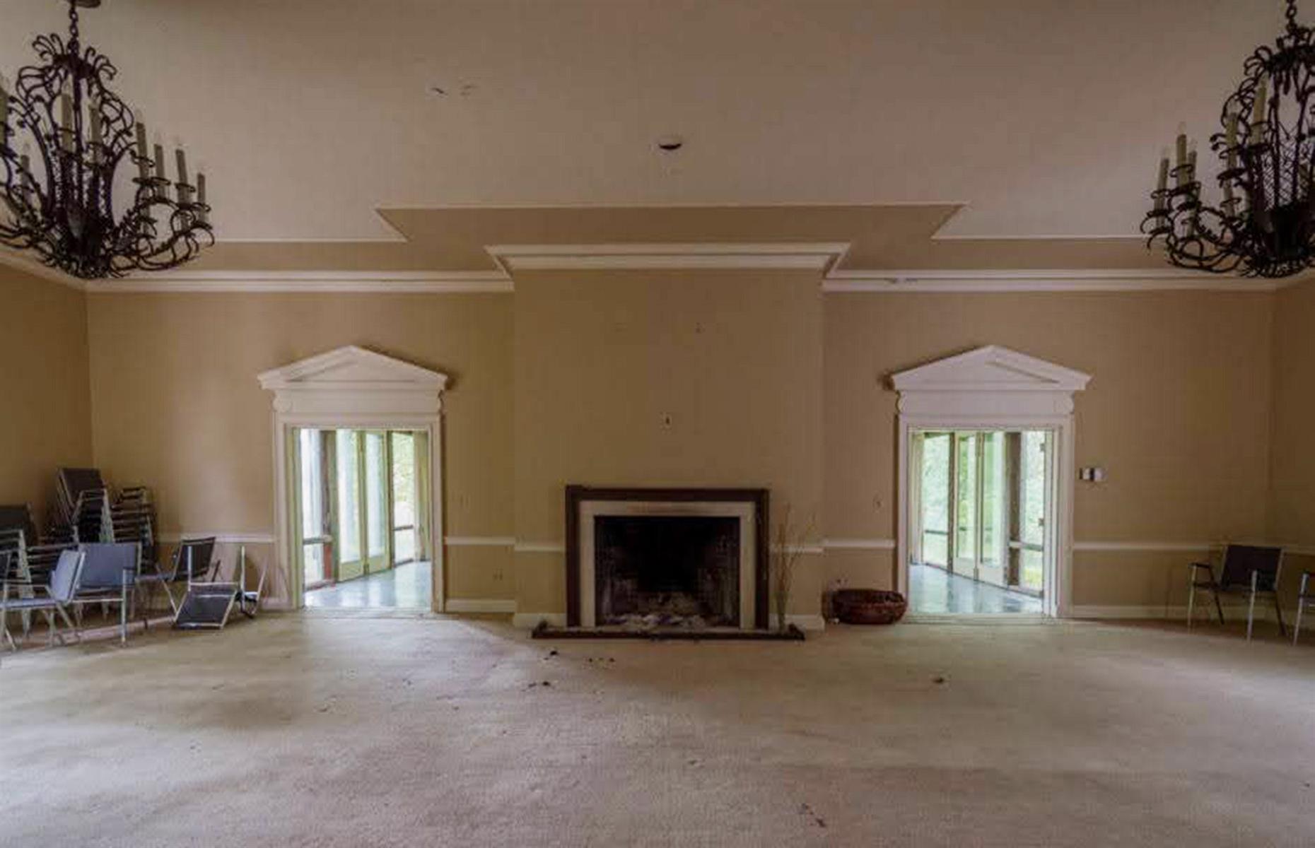 An opulent dining room 