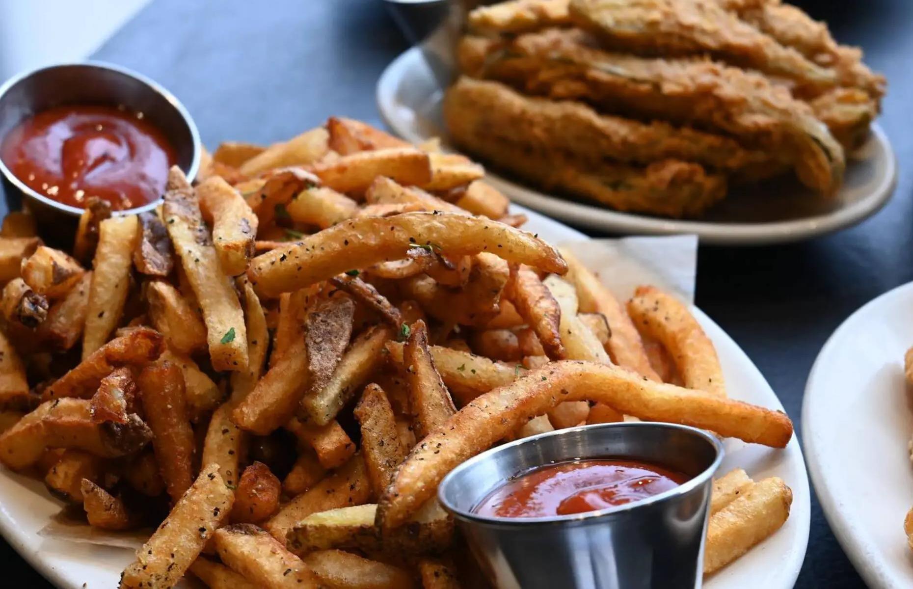Illinois: DMK Burger Bar, Chicago