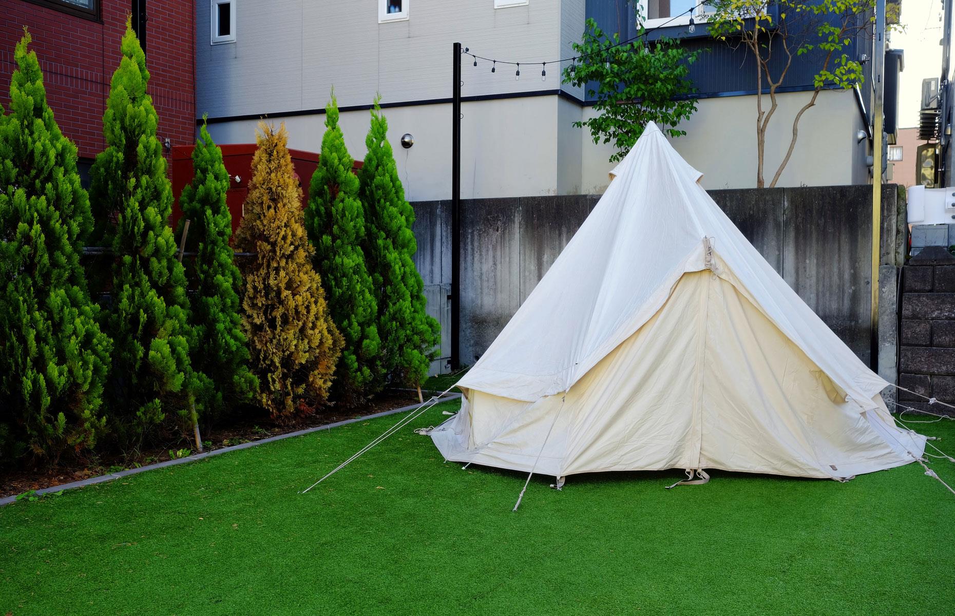 Renting out a tent in their backyard