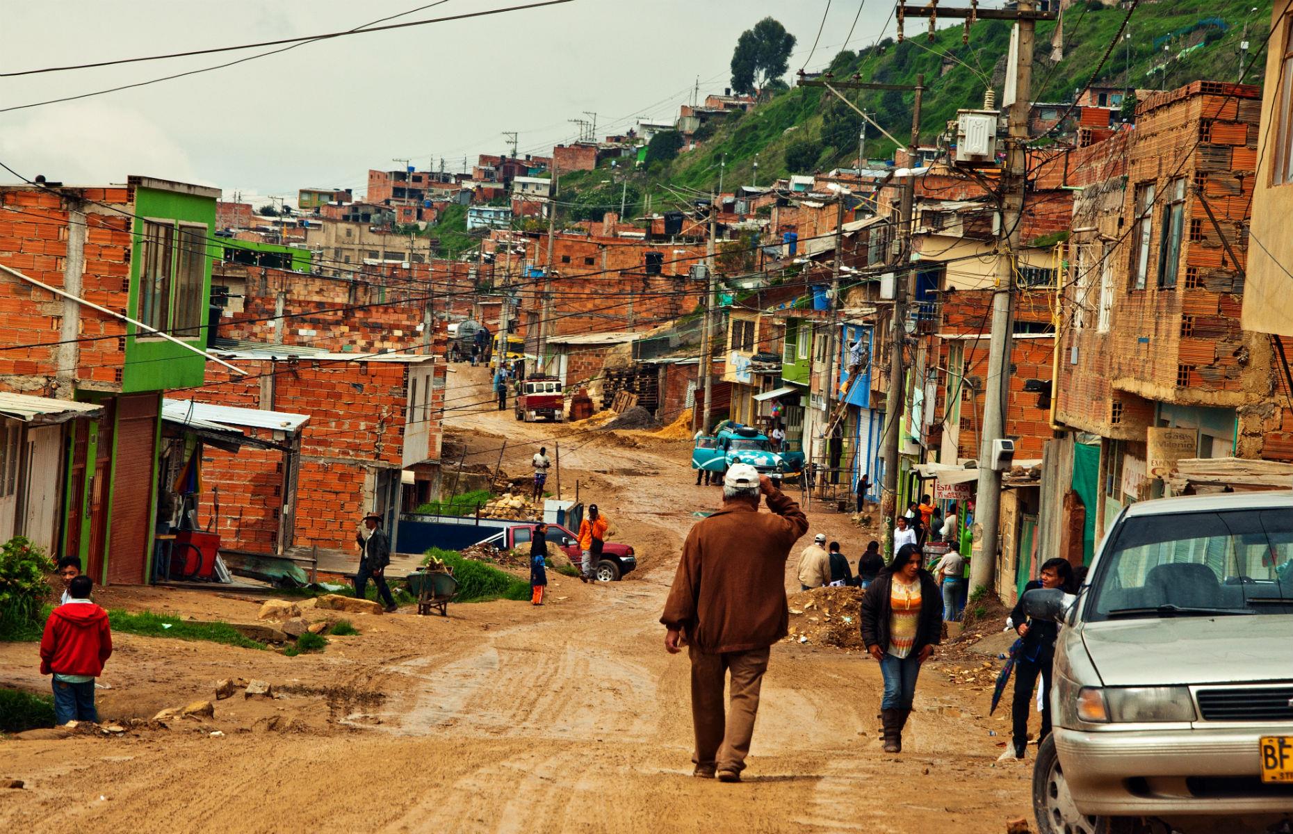 Colombia: 308,200