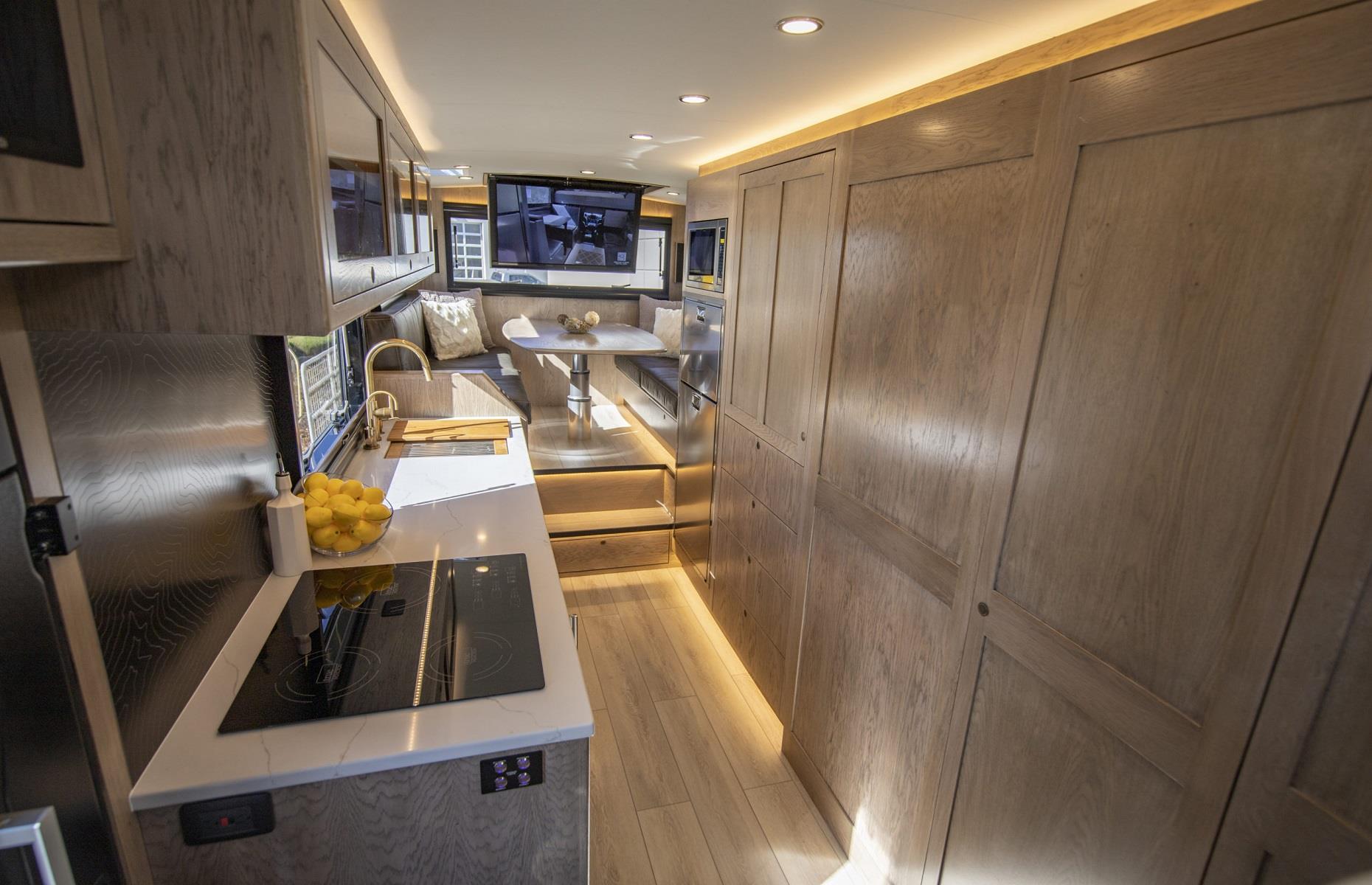 EarthRoamer SX Explore: € 952.000