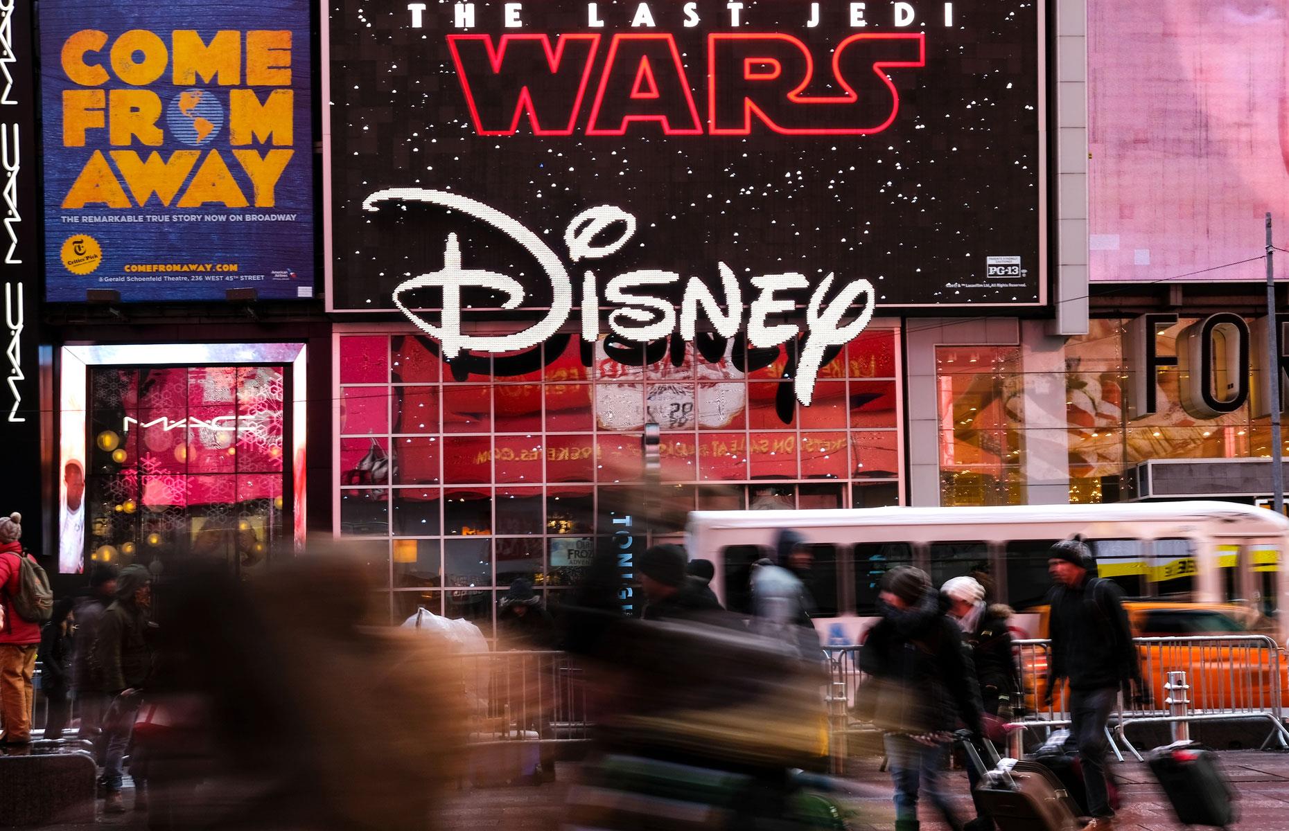 Rupert Murdoch sells 21st Century Fox's entertainment assets to Disney