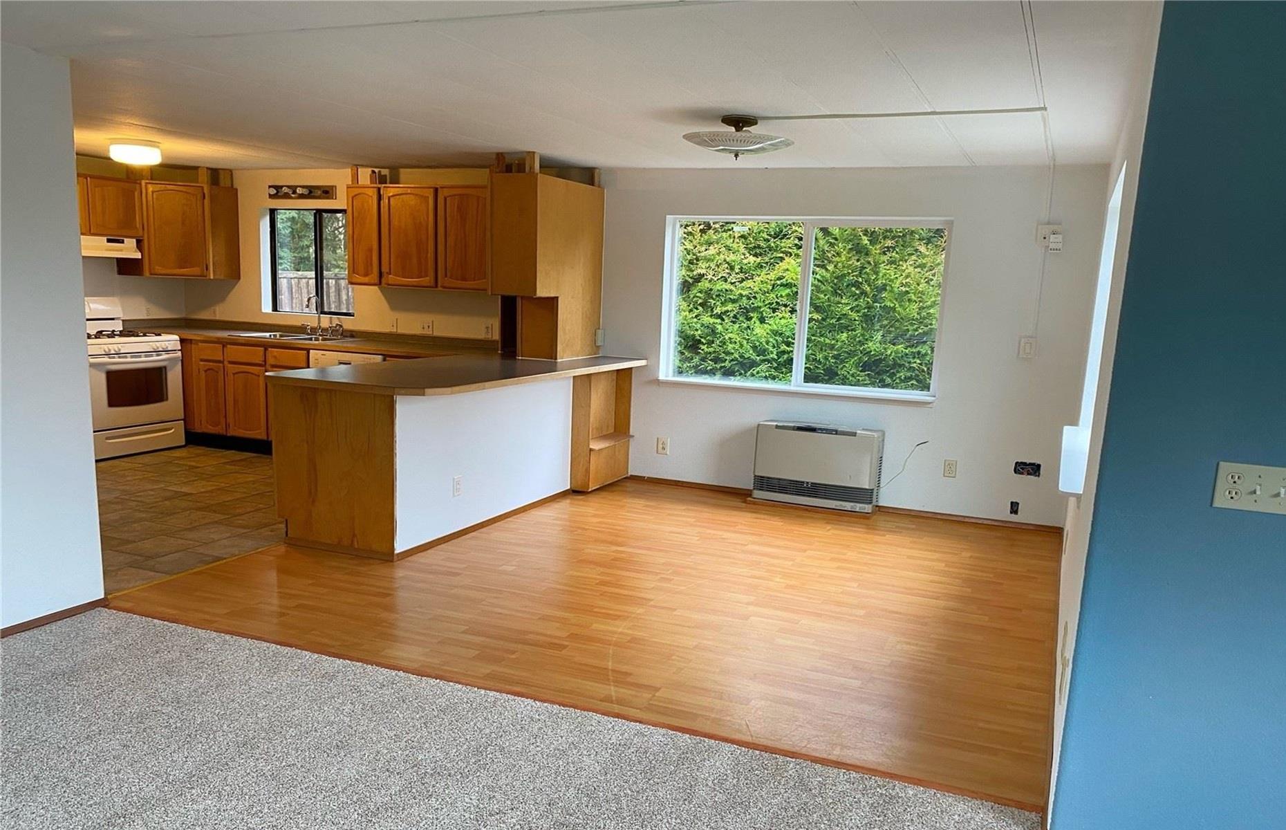 Fixer-upper family home, Washington, USA: $364,000 (£287k)