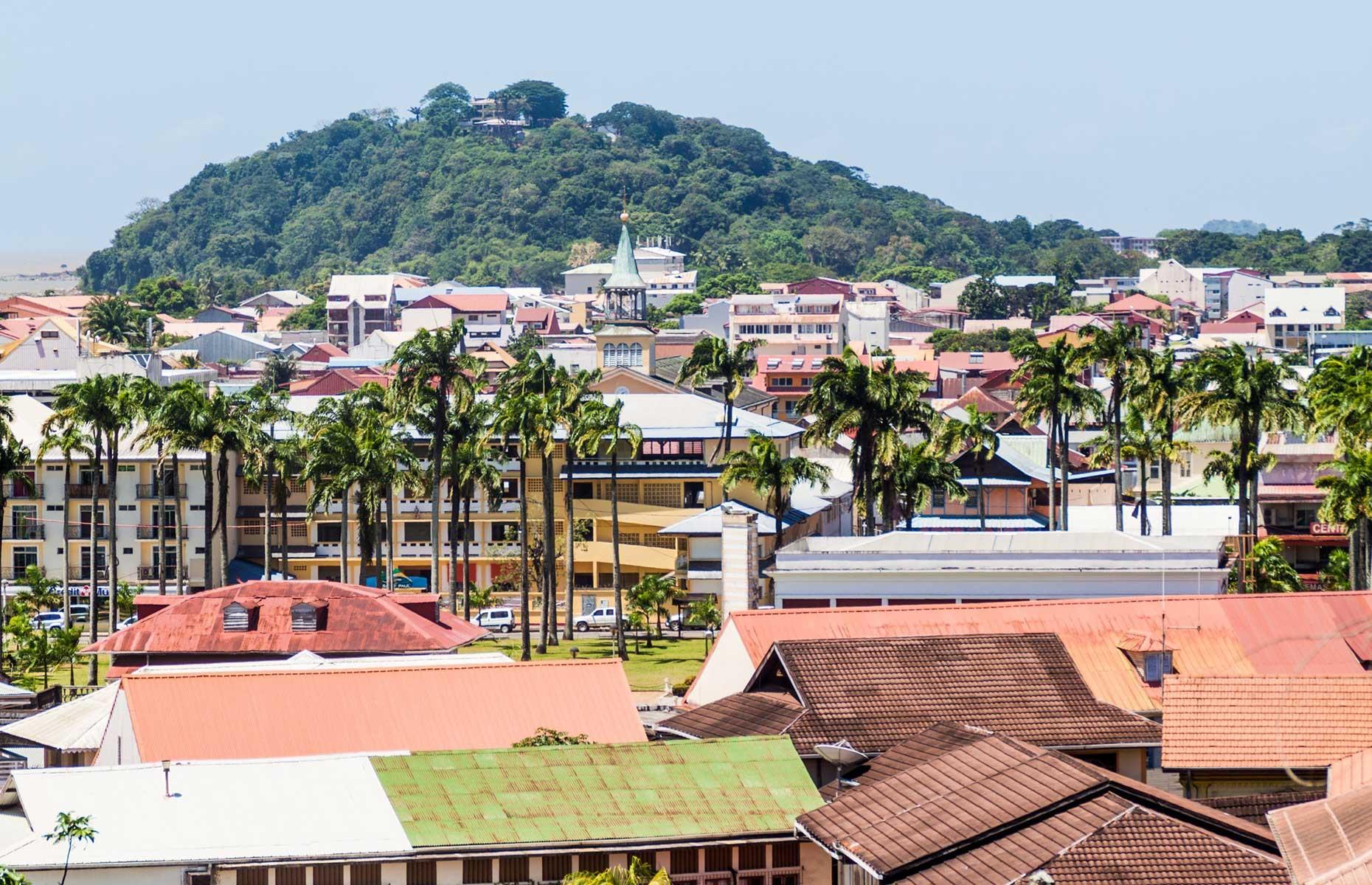 French Guiana: 189,000 visitors per year