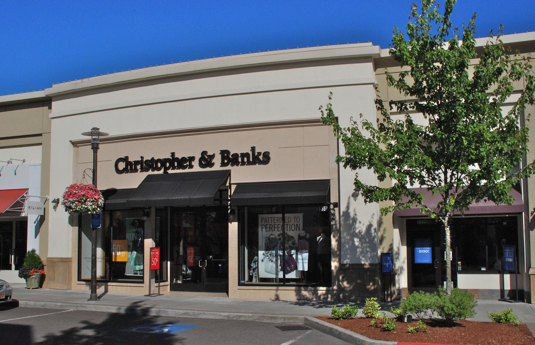Christopher & Banks, peak US locations: 761