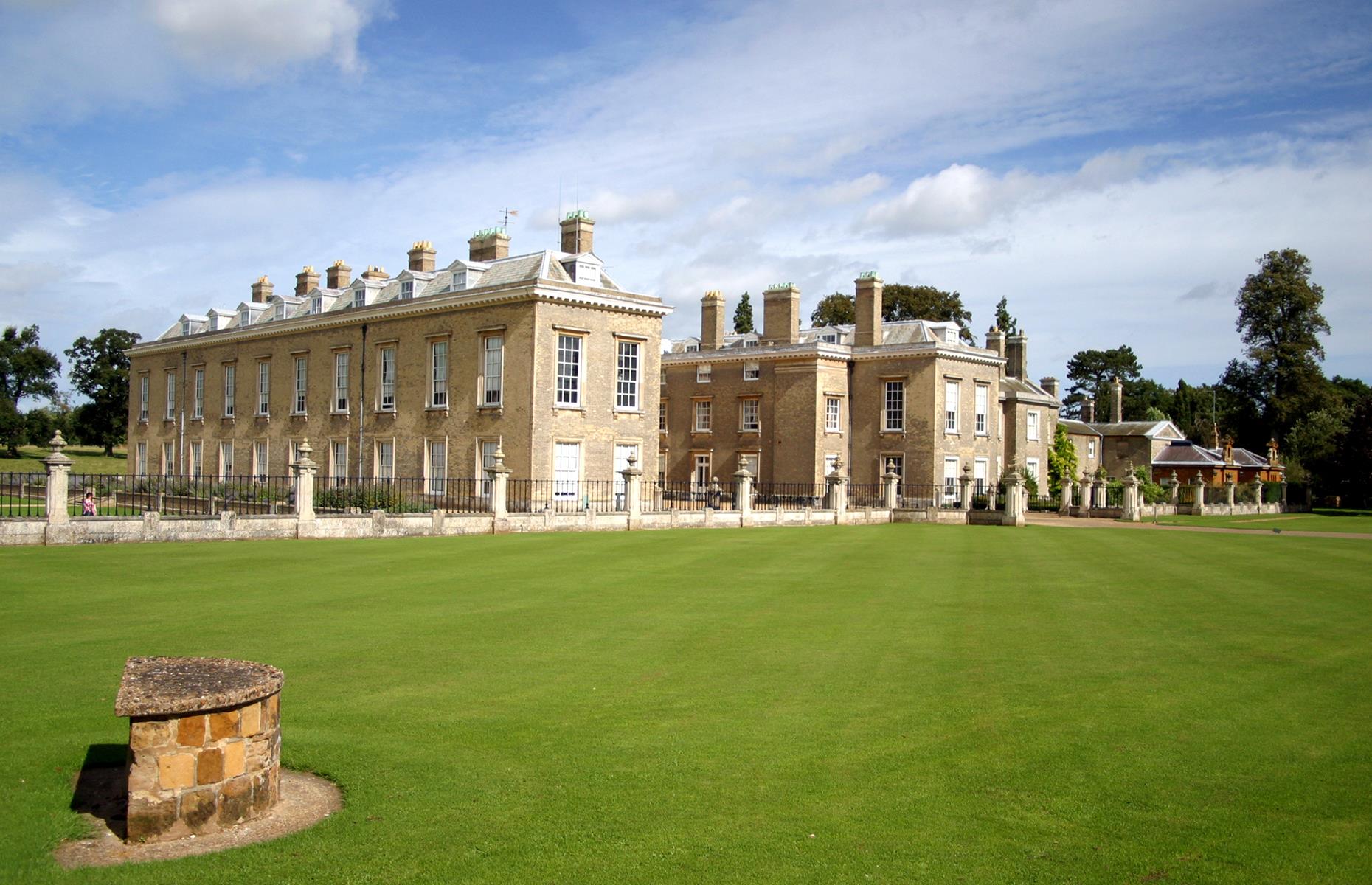 The beginnings of Althorp