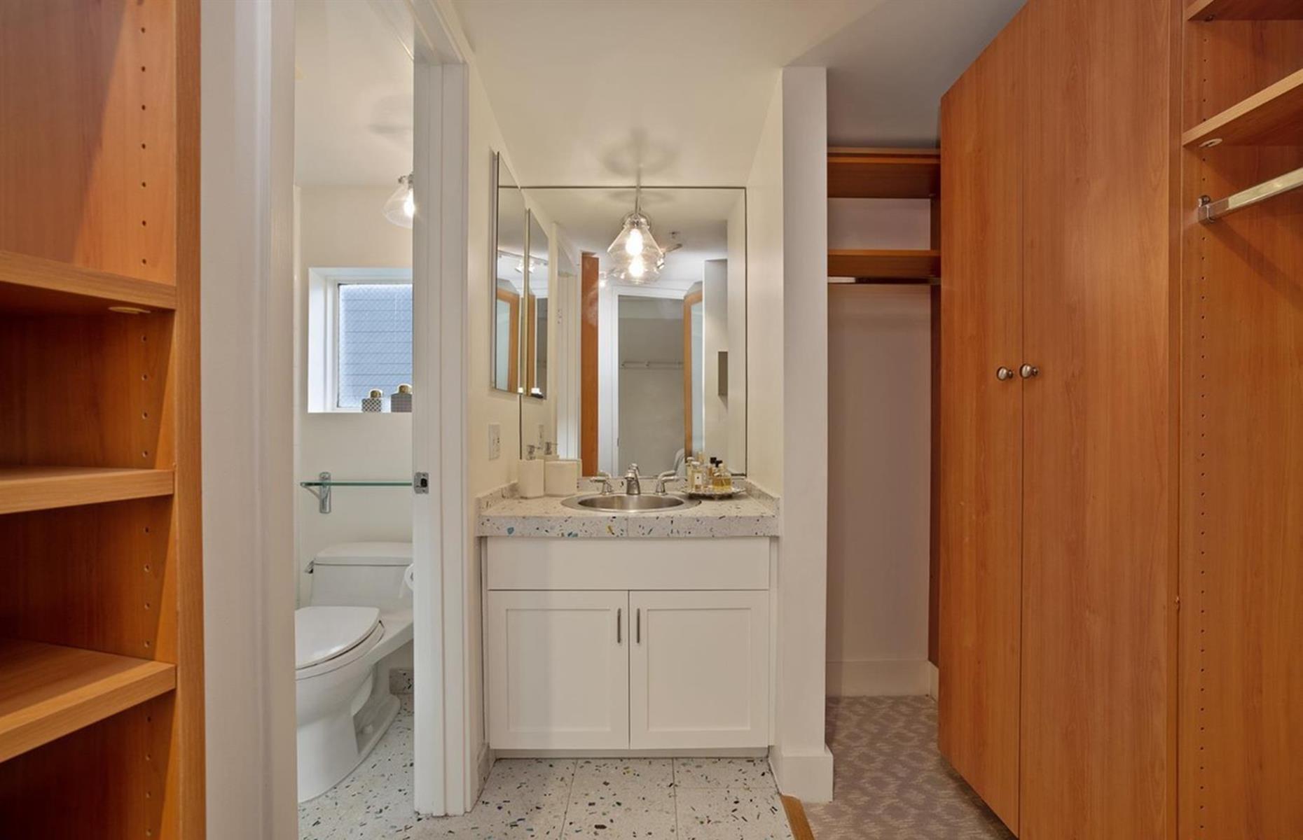 San Fran apartment, California