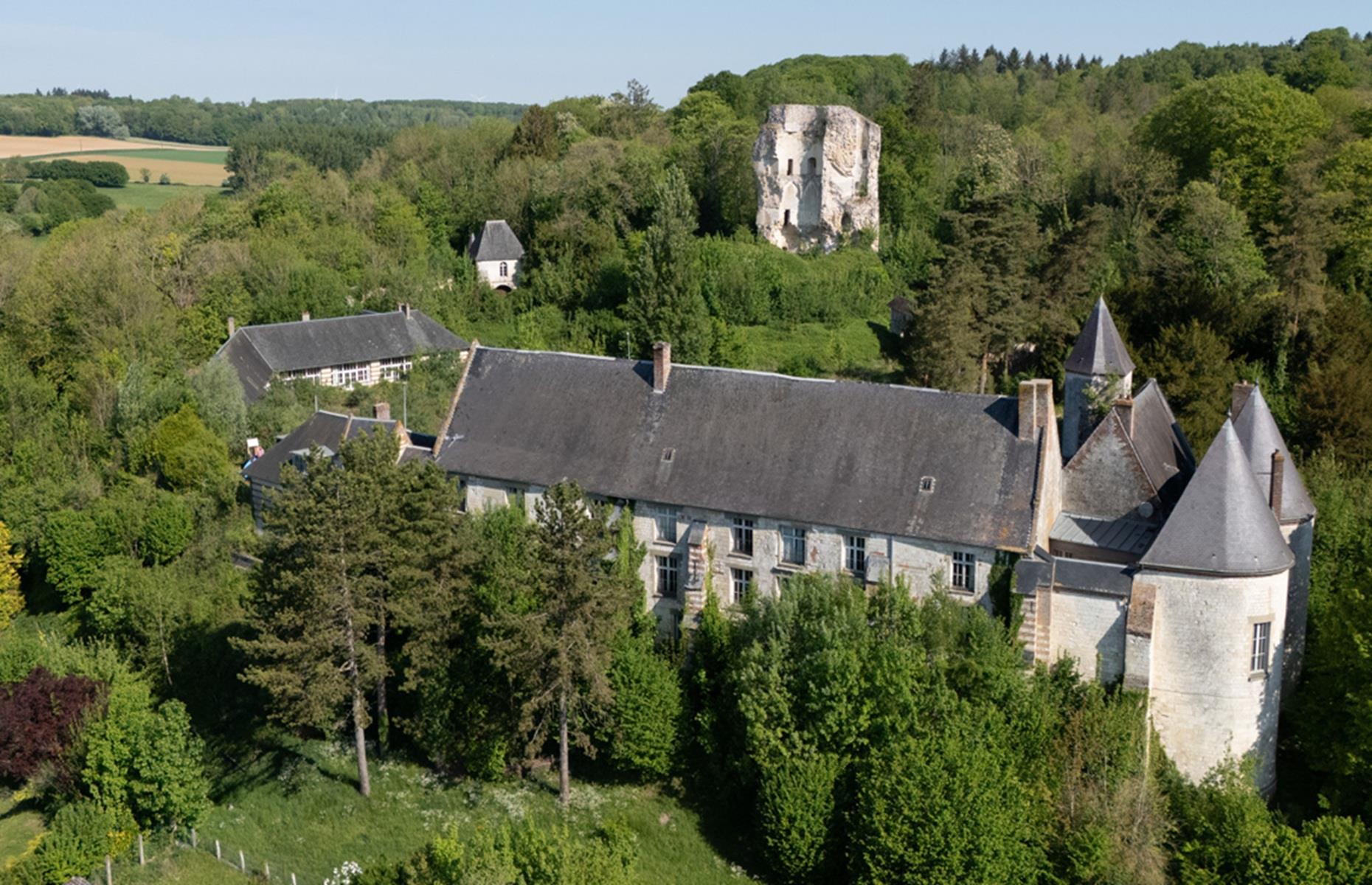 12th-century castle and ruins, Hauts-de-France, France: £329,400 ($441k)