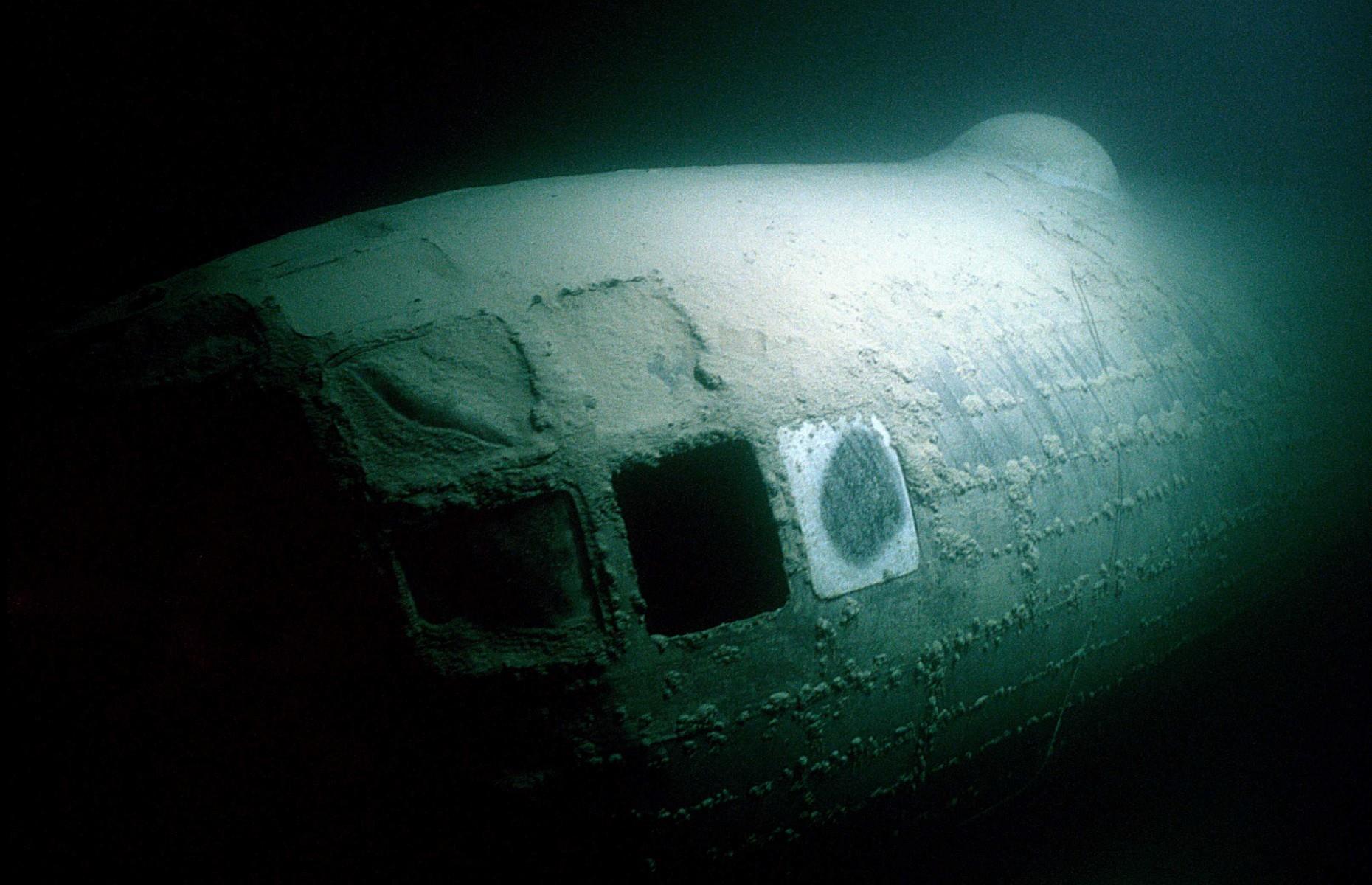  A Second World War aircraft crashed into it