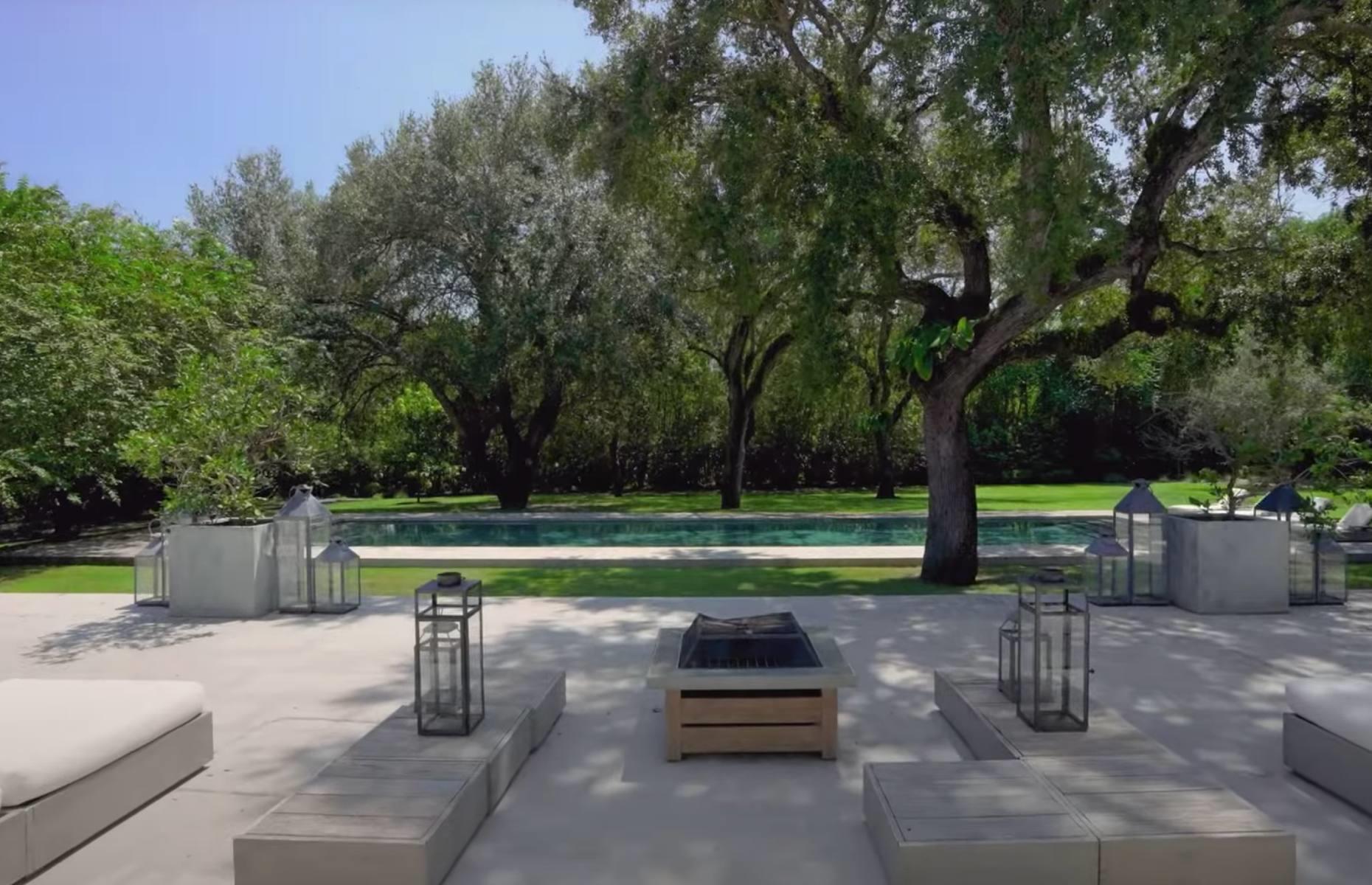 Elle Macpherson’s Miami mansion 