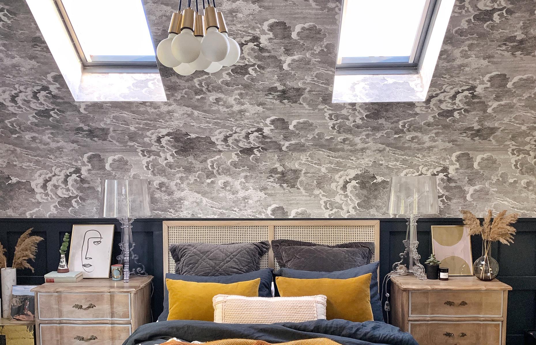 Wallpaper the eaves
