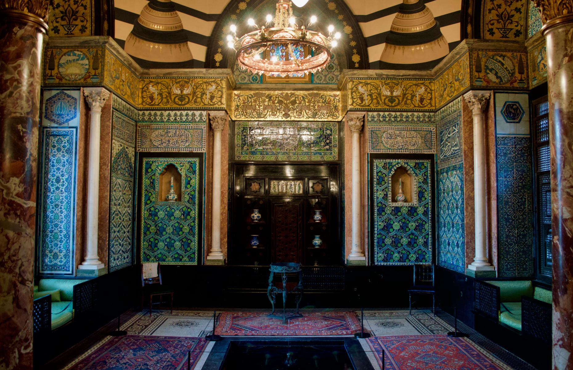 Frederic Leighton's home, London, UK