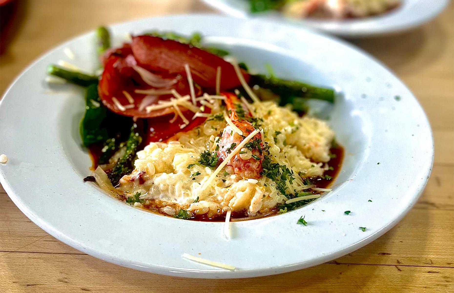 10. Vermont: The Silver Fork, Manchester Village