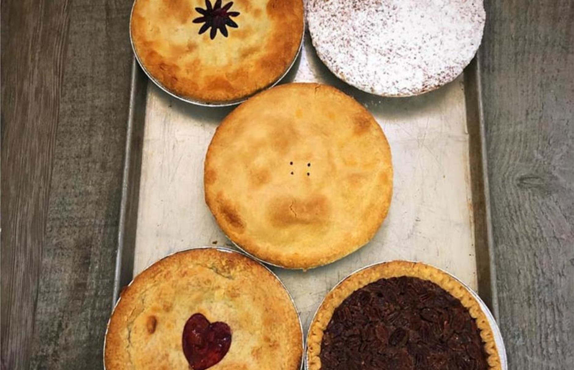 New Jersey: apple pie, Delicious Orchards, Colts Neck