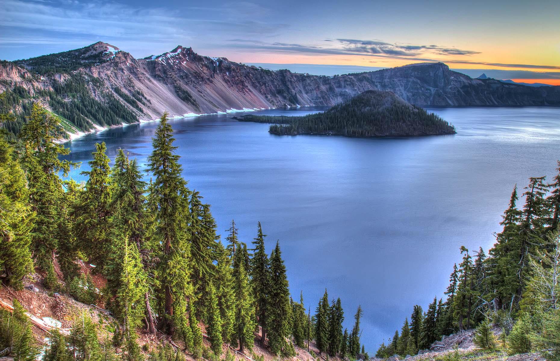 Scenic Rim Drive, Crater Lake National Park, Oregon