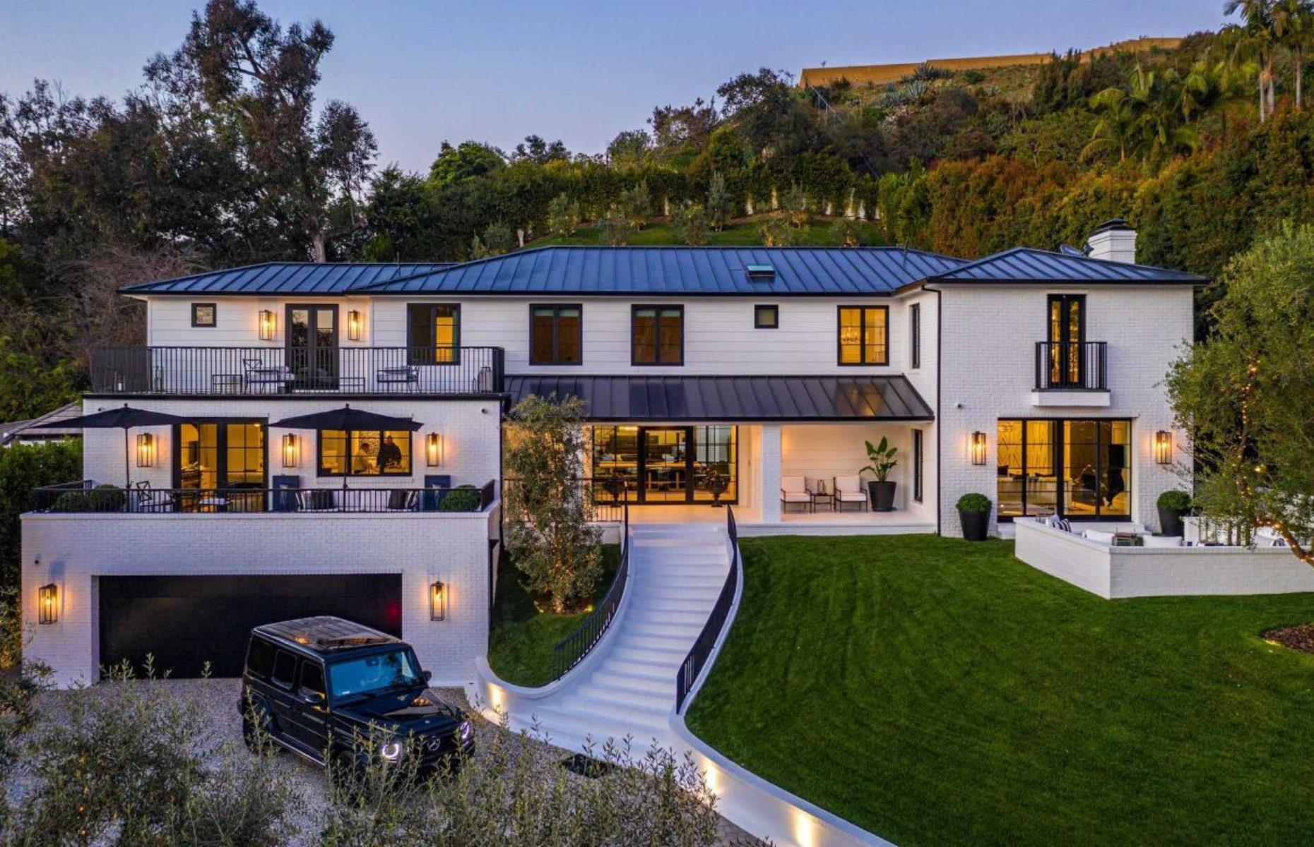 Hills manor: $2,666 (£2.1k) per night 