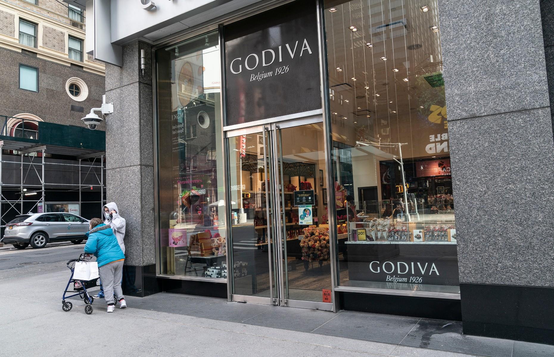 Godiva: 128 stores 