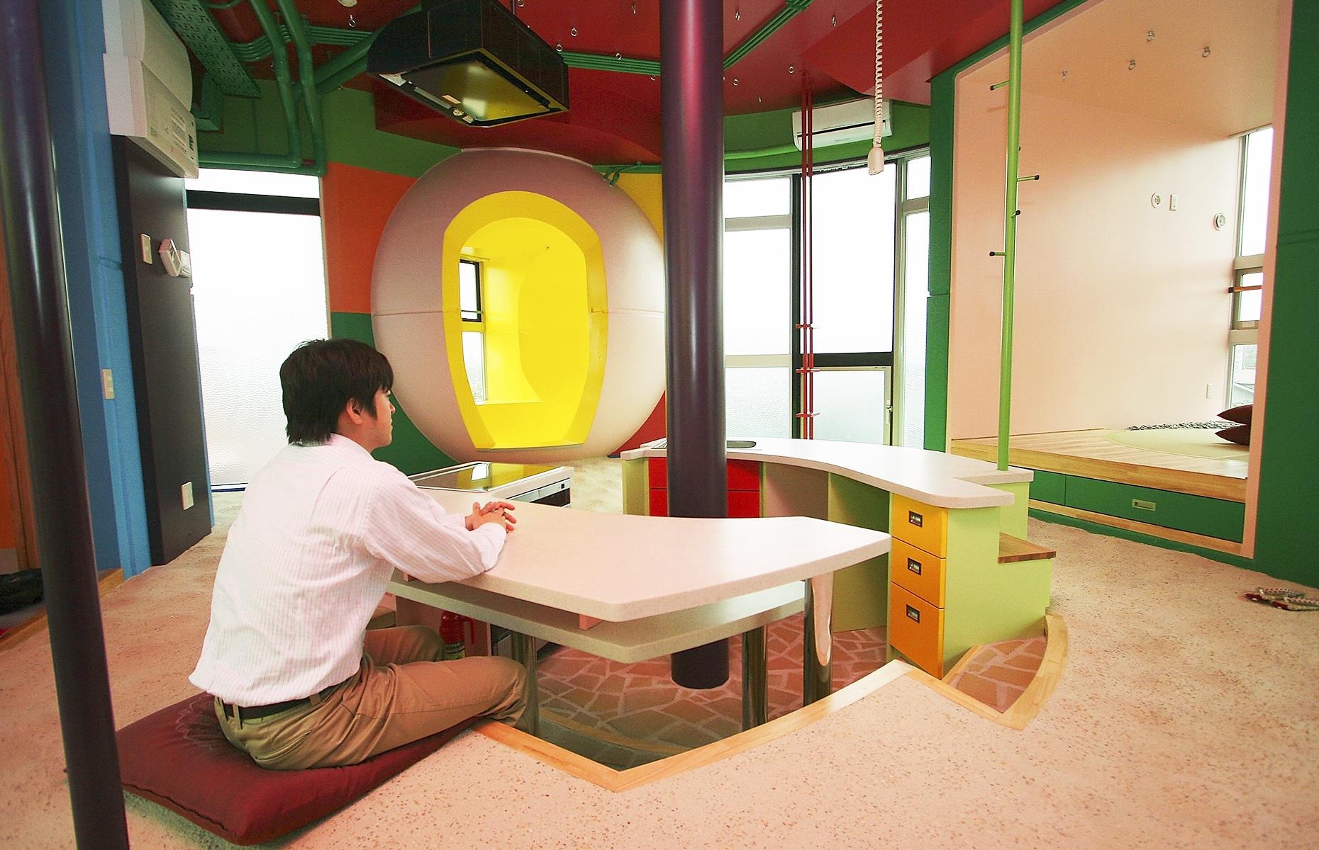 Reversible Destiny Lofts, Tokyo, Japan